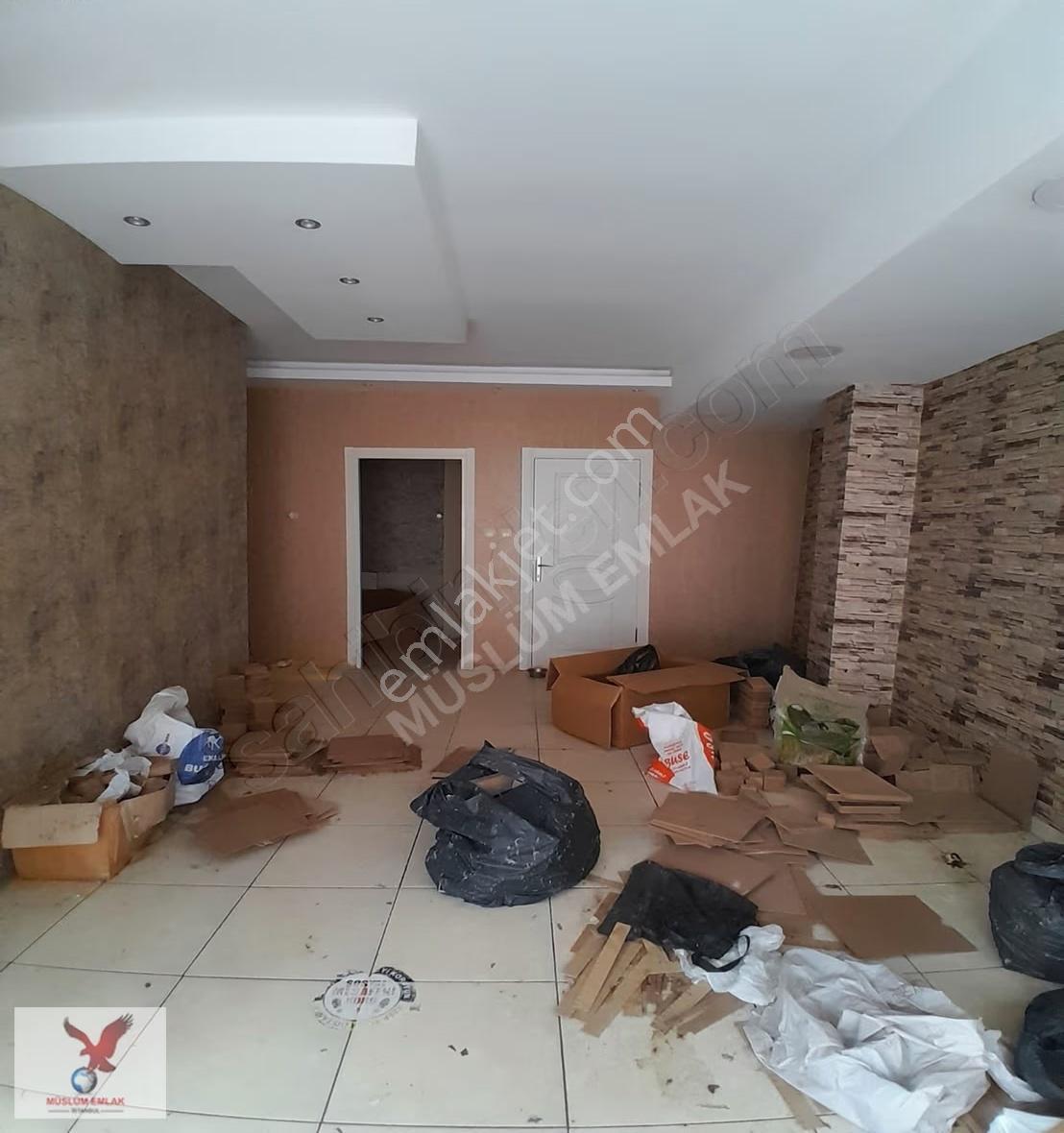 Müslüm Emlaktan Avcılar Kaymakamlığa Yakın Satılık Dükkan - Görsel 3
