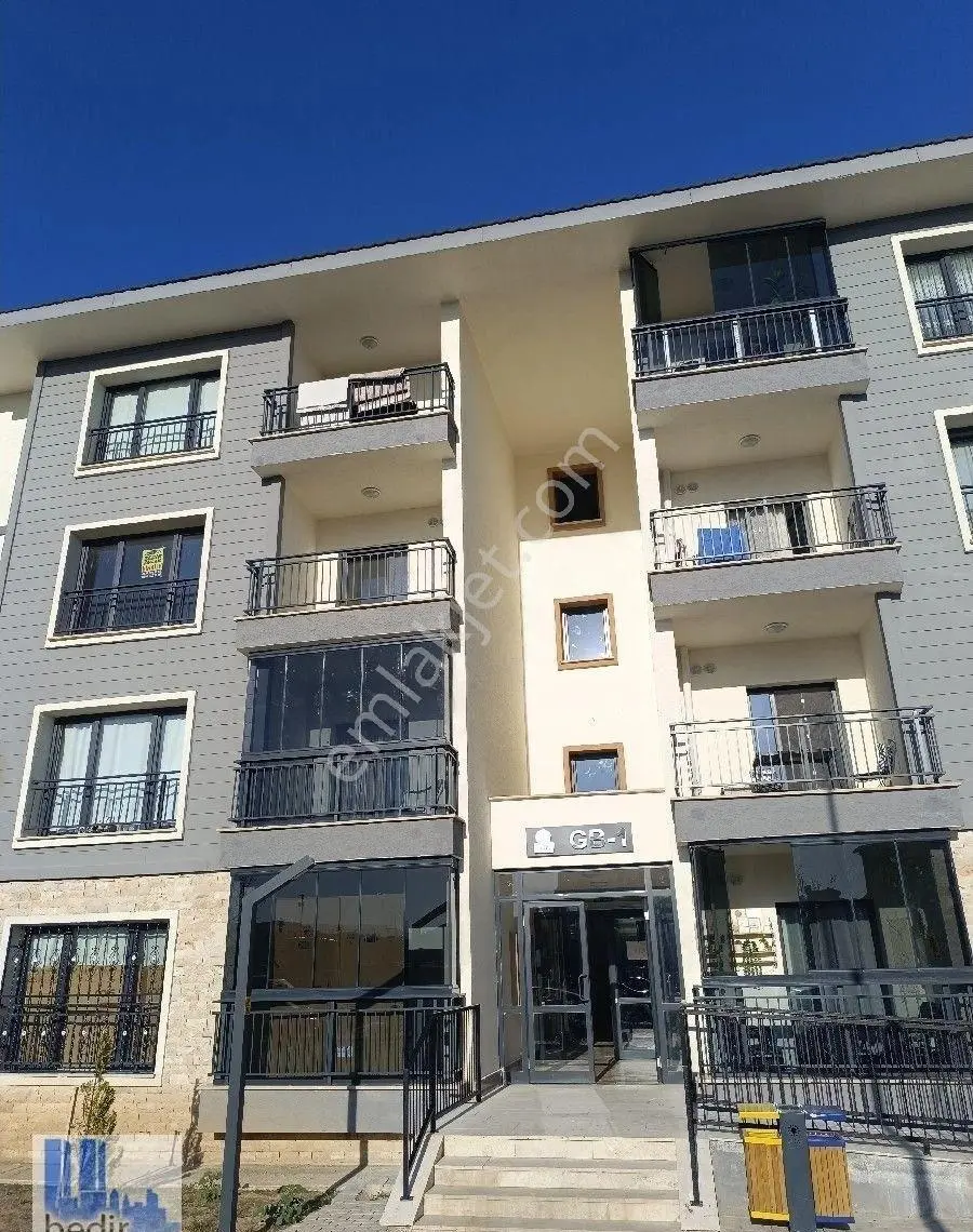 Bedir. Emlkatan Erzincan. Buğdaylı Tokide. 31 Lx Sıfır Daire