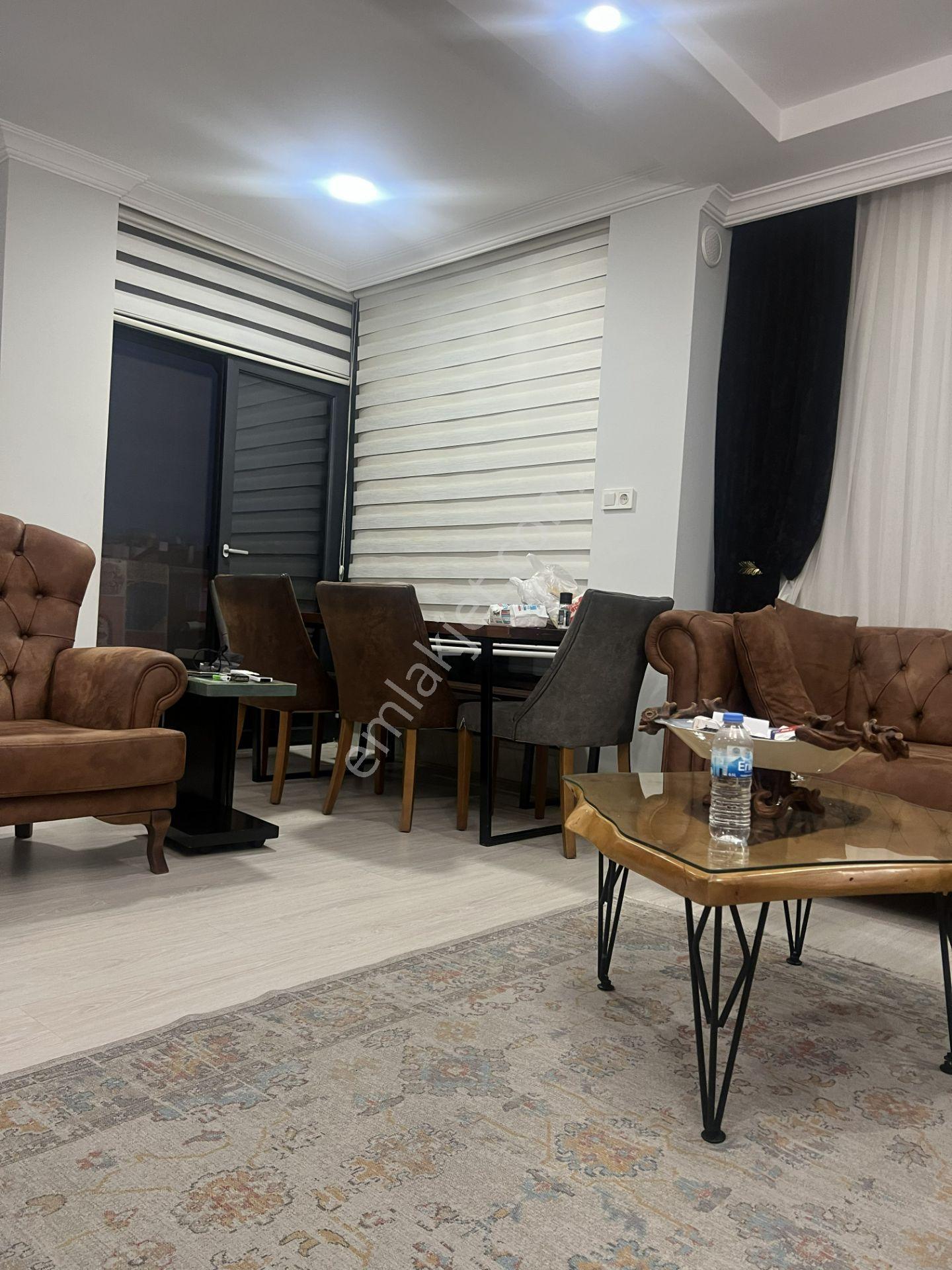 Sahibinden Merkezde 3 Yıllık Geniş 4+1 - Resmi Kurumlara Yürüme Mesafesinde - Görsel 2