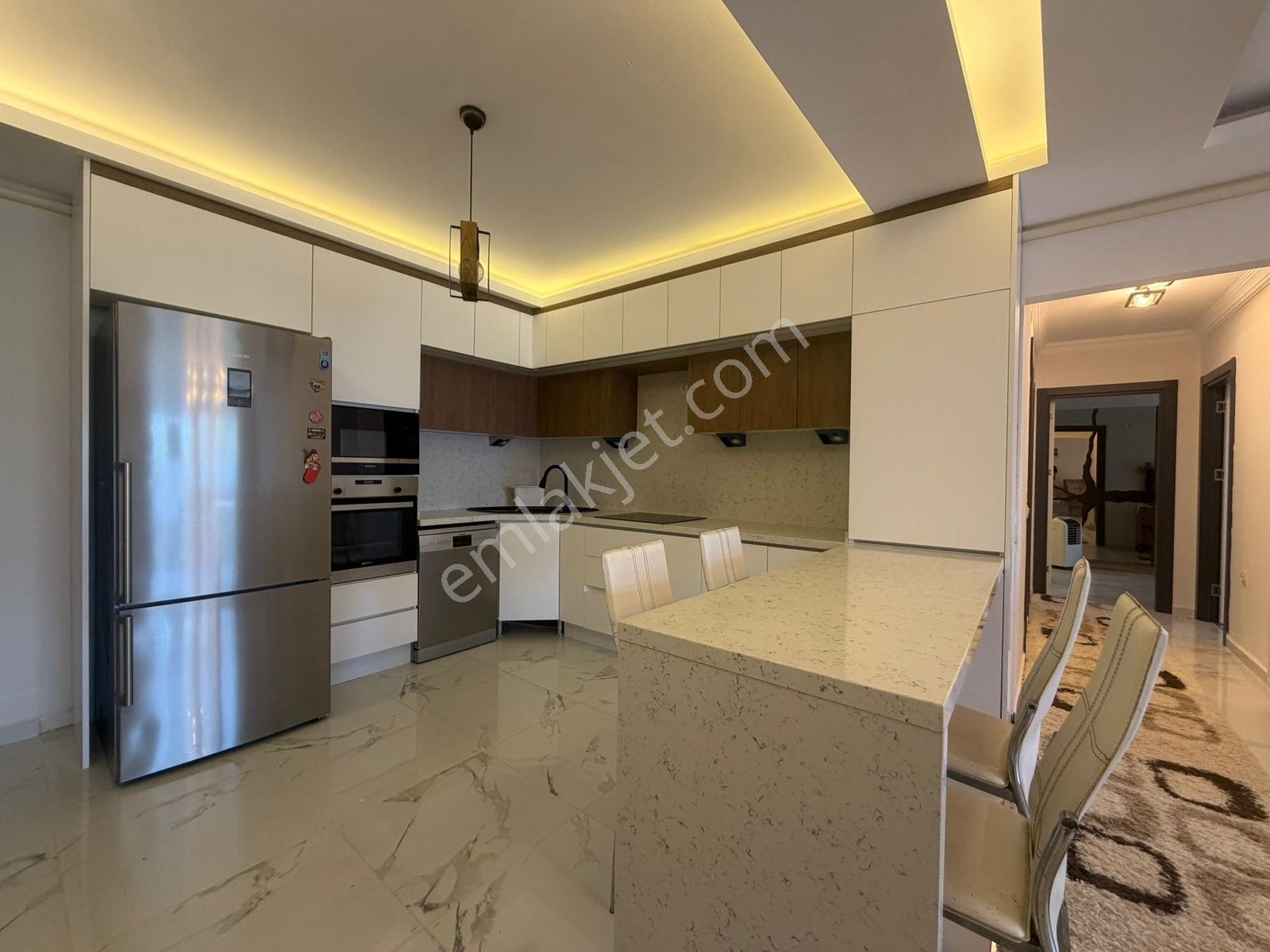 Kuşadası Sinerji Sitesinde Havuzlu 3+1 Satılık Eşyalı Daire - Görsel 24