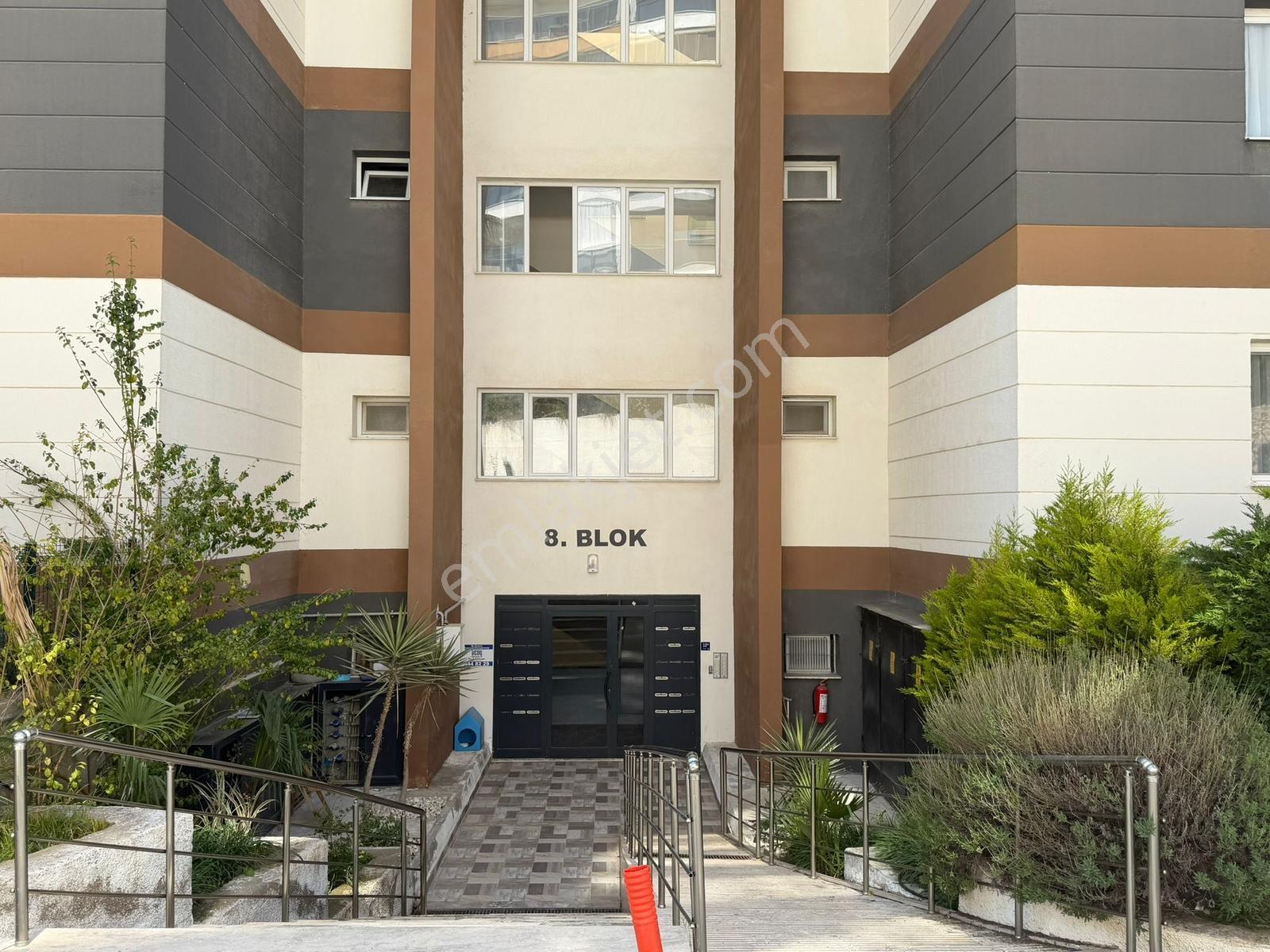 Kuşadası Sinerji Sitesinde Havuzlu 3+1 Satılık Eşyalı Daire - Görsel 13