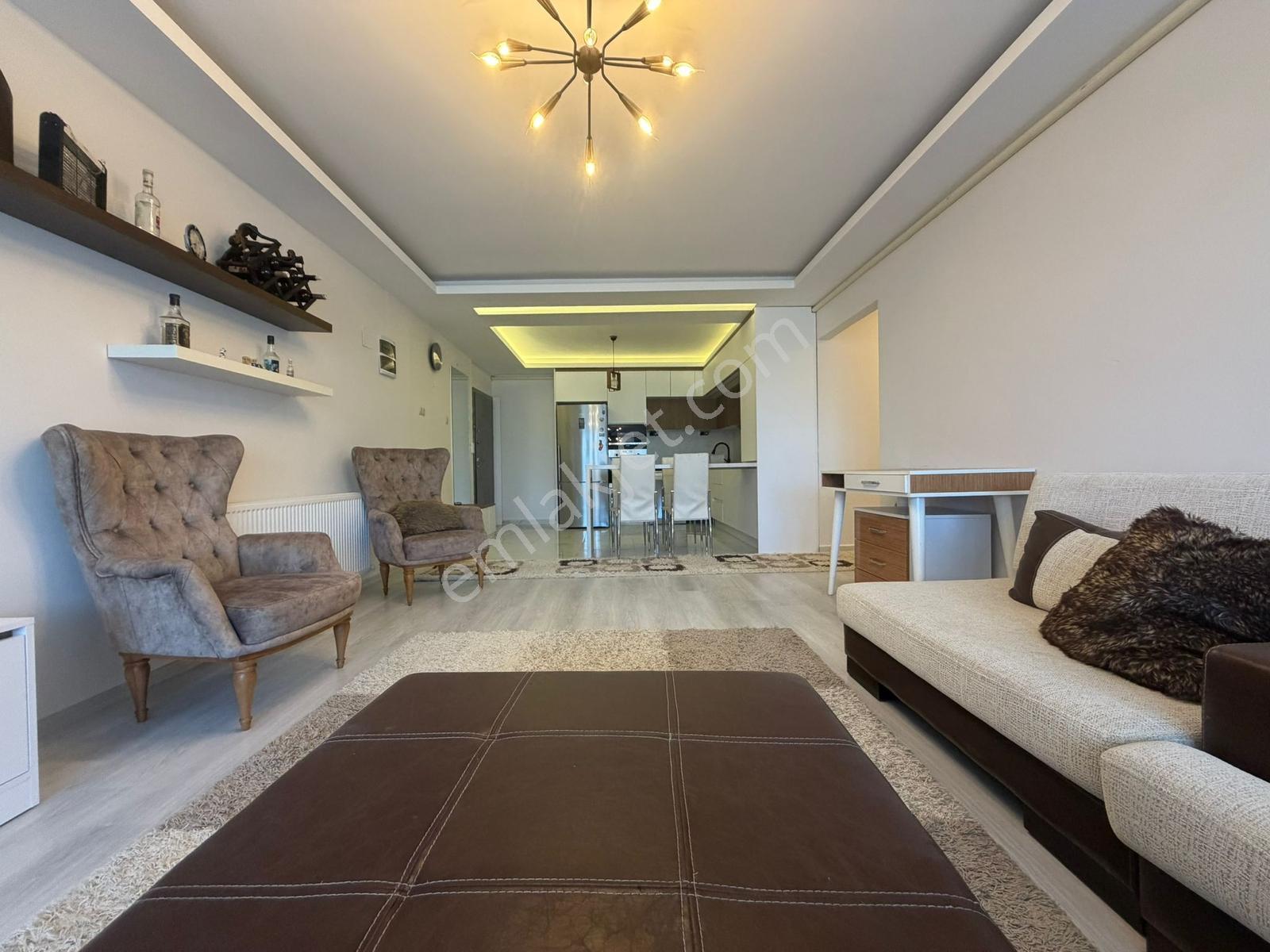 Kuşadası Sinerji Sitesinde Havuzlu 3+1 Satılık Eşyalı Daire - Görsel 9