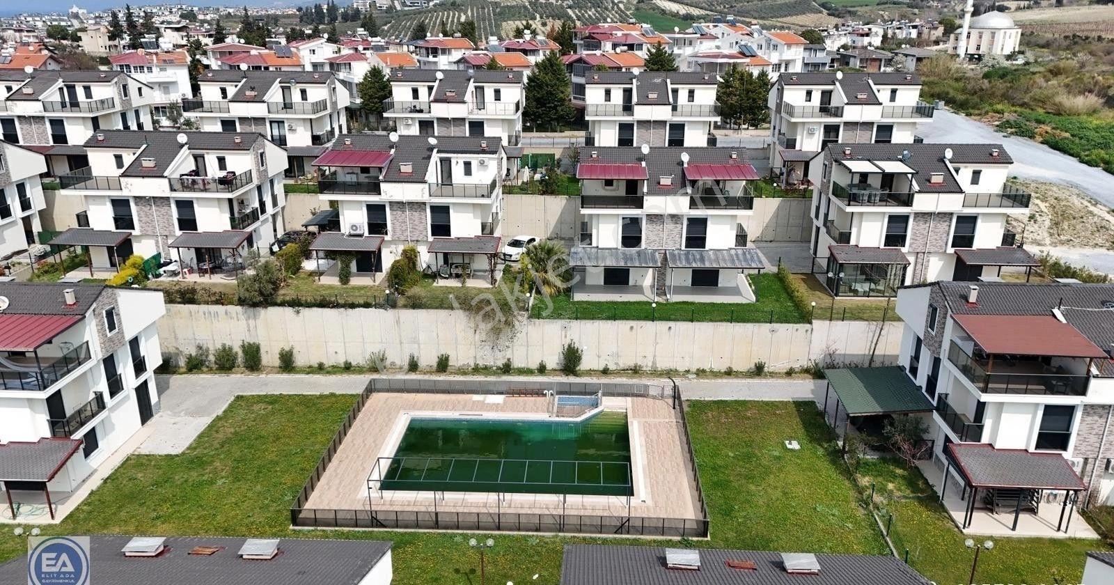 Kuşadası Satılık Havuzlu Sitede Bahçeli 4+1 Satılık Yazlık - Görsel 15