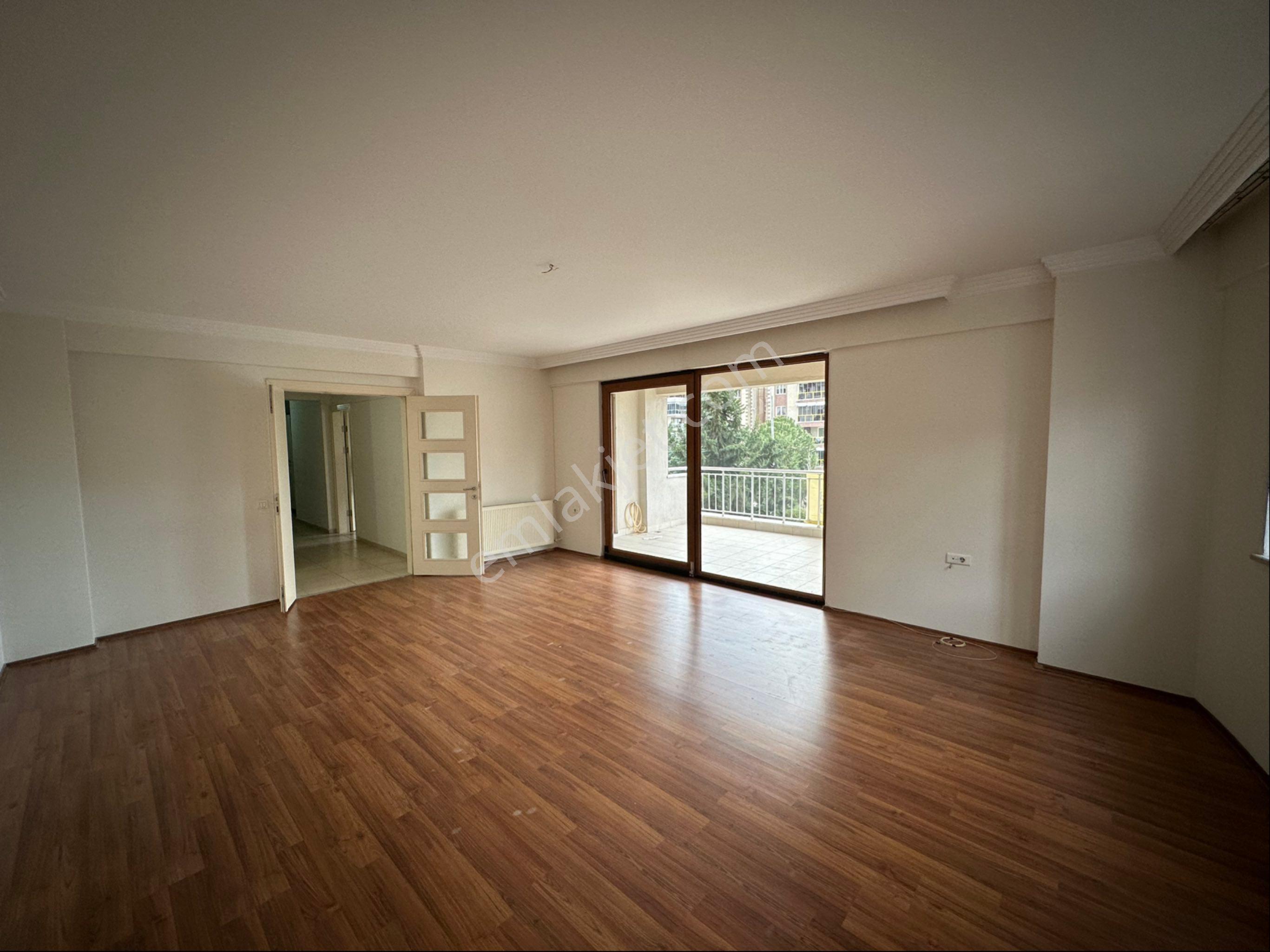 Denizli Merkezefendi Gerzele 4+1 220 M2 Kiralık Daire