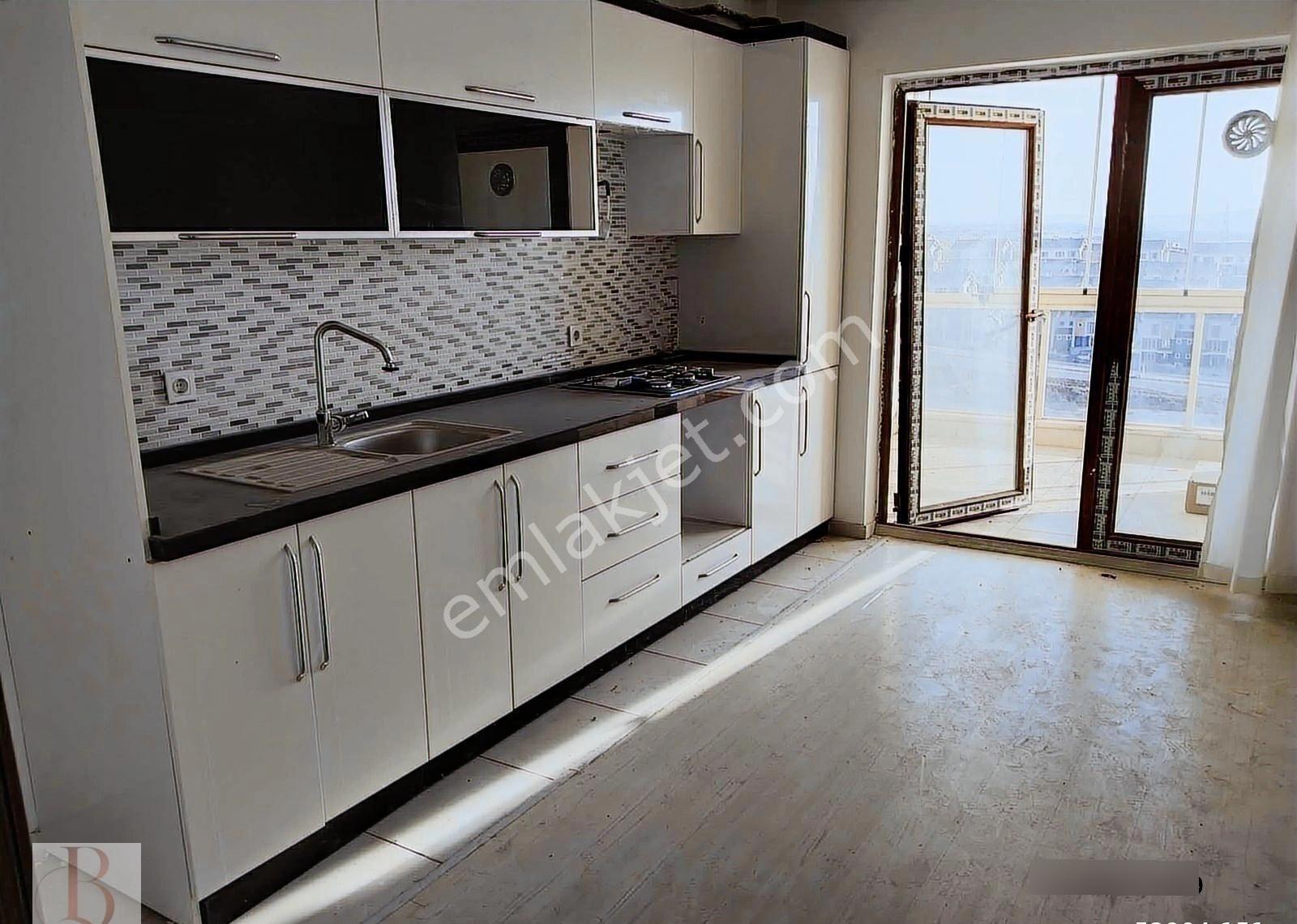 Alcı Mahallesinde Site İçerisinde Satılık 3+1 Daire