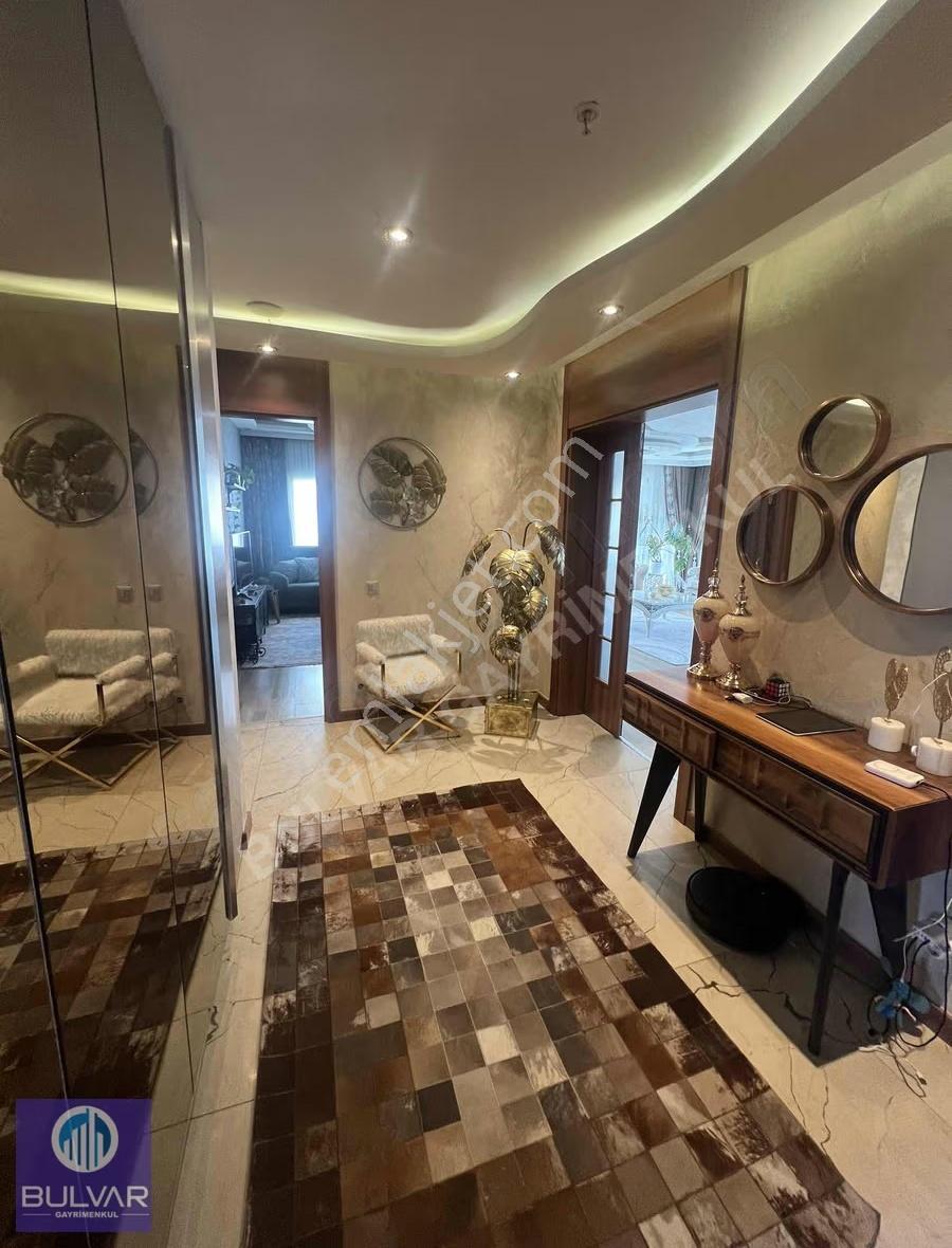 Bulvar İstanbul Göl Etap Peyzaj Tadilatlı 4+1 Satılık Daire - Görsel 3