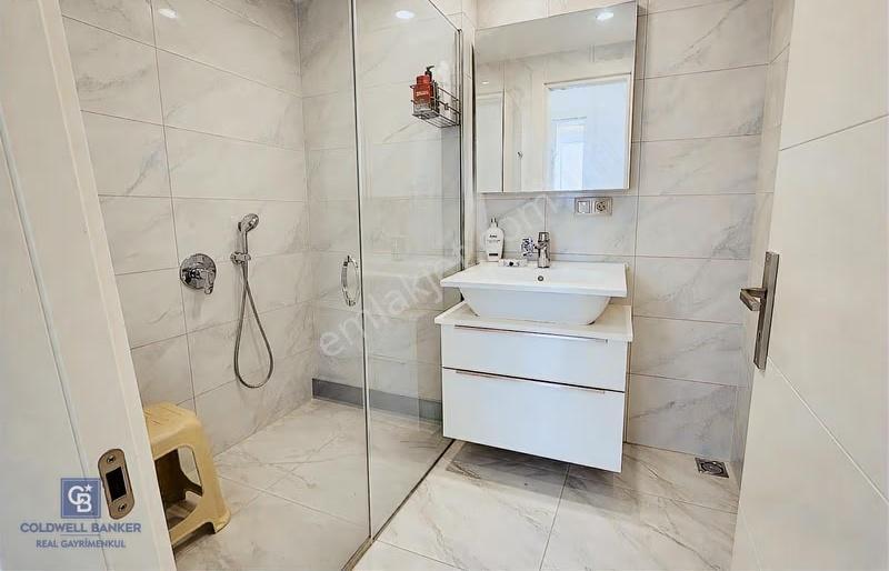 Fenerbahçede Sahile 3. Bina 120m² 4+1 Genç Yapıda Satılık Daire - Görsel 19