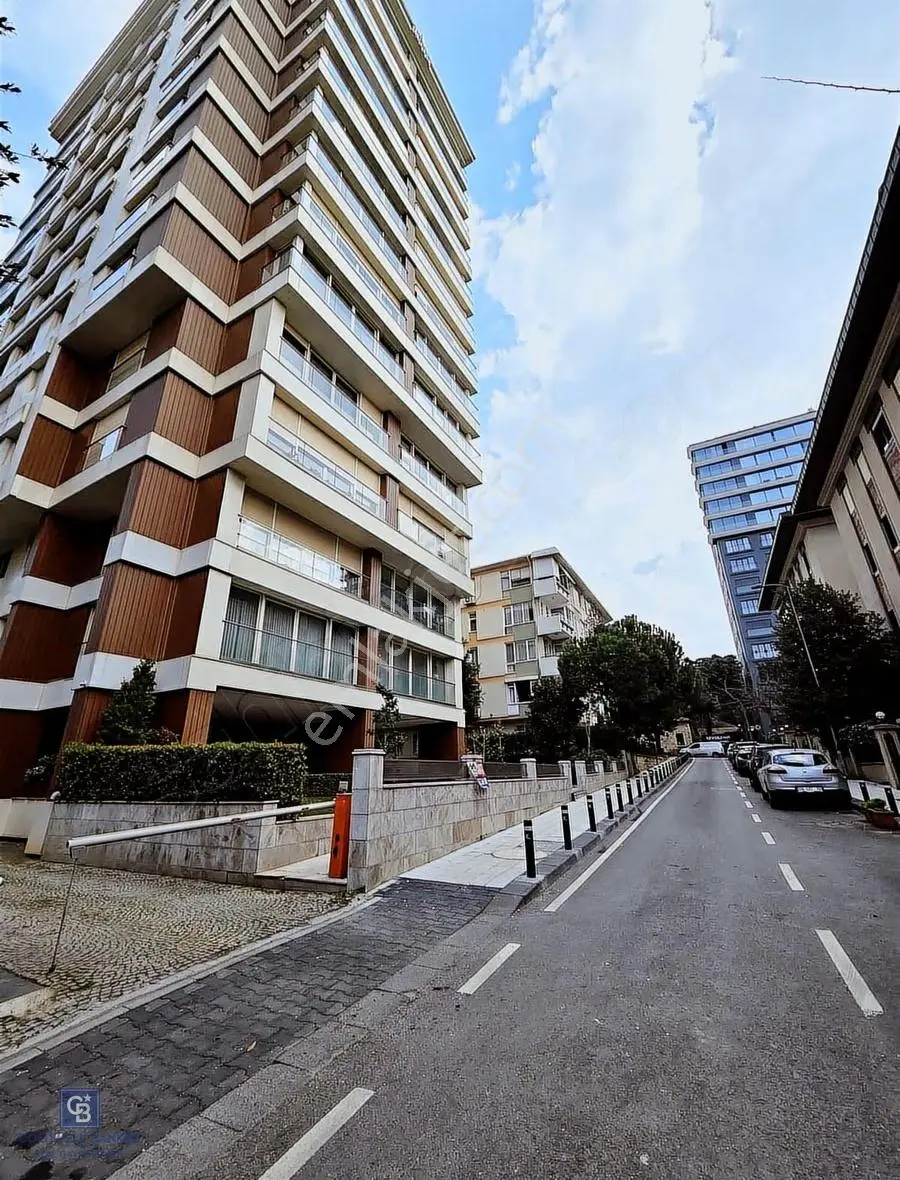 Fenerbahçede Sahile 3. Bina 120m² 4+1 Genç Yapıda Satılık Daire - Görsel 3