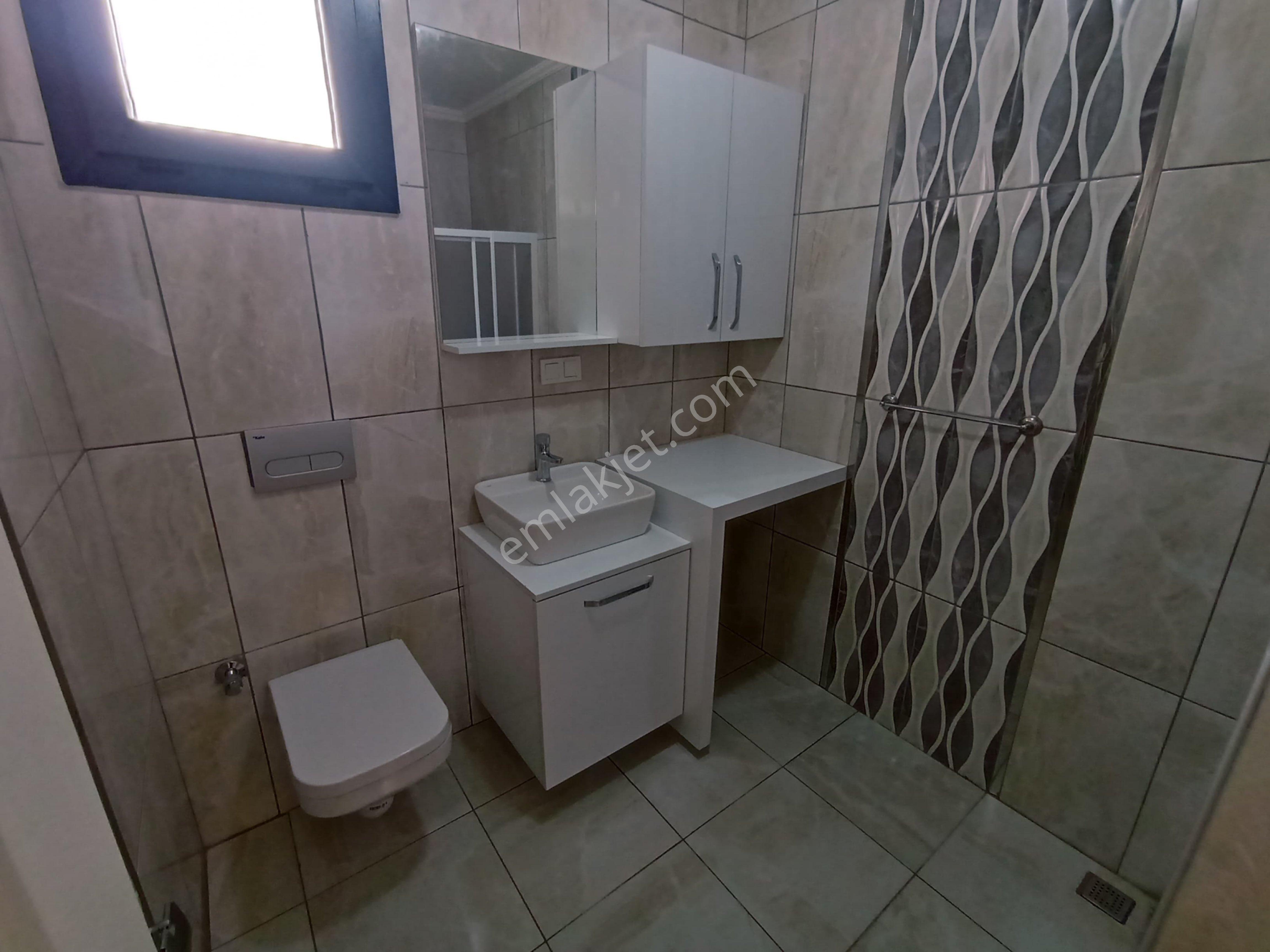 Kuşadasında Sahil Sitelerine Yakın 4+1 Geniş Bahçeli Villa - Görsel 21