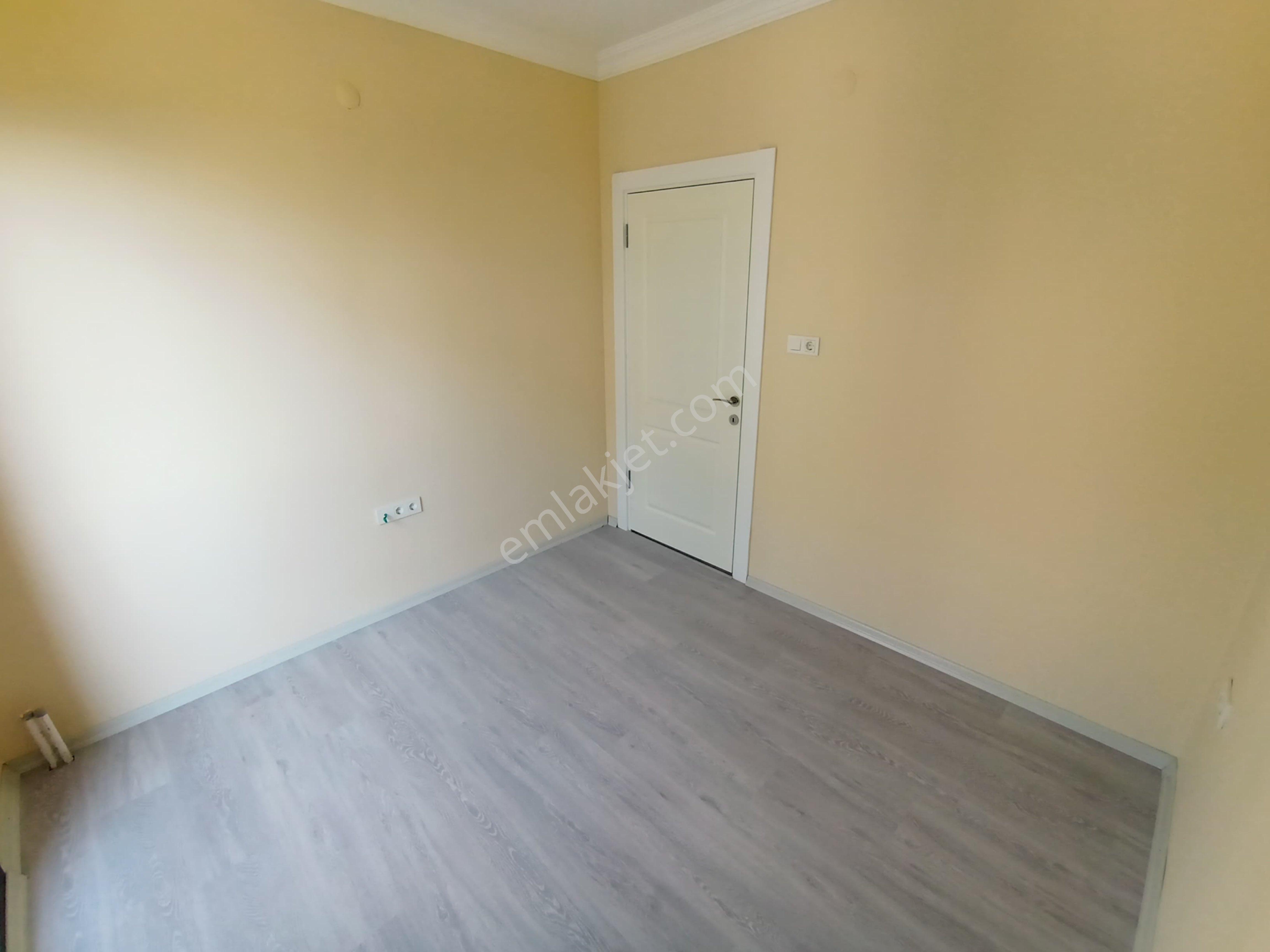 Kuşadasında Sahil Sitelerine Yakın 4+1 Geniş Bahçeli Villa - Görsel 15