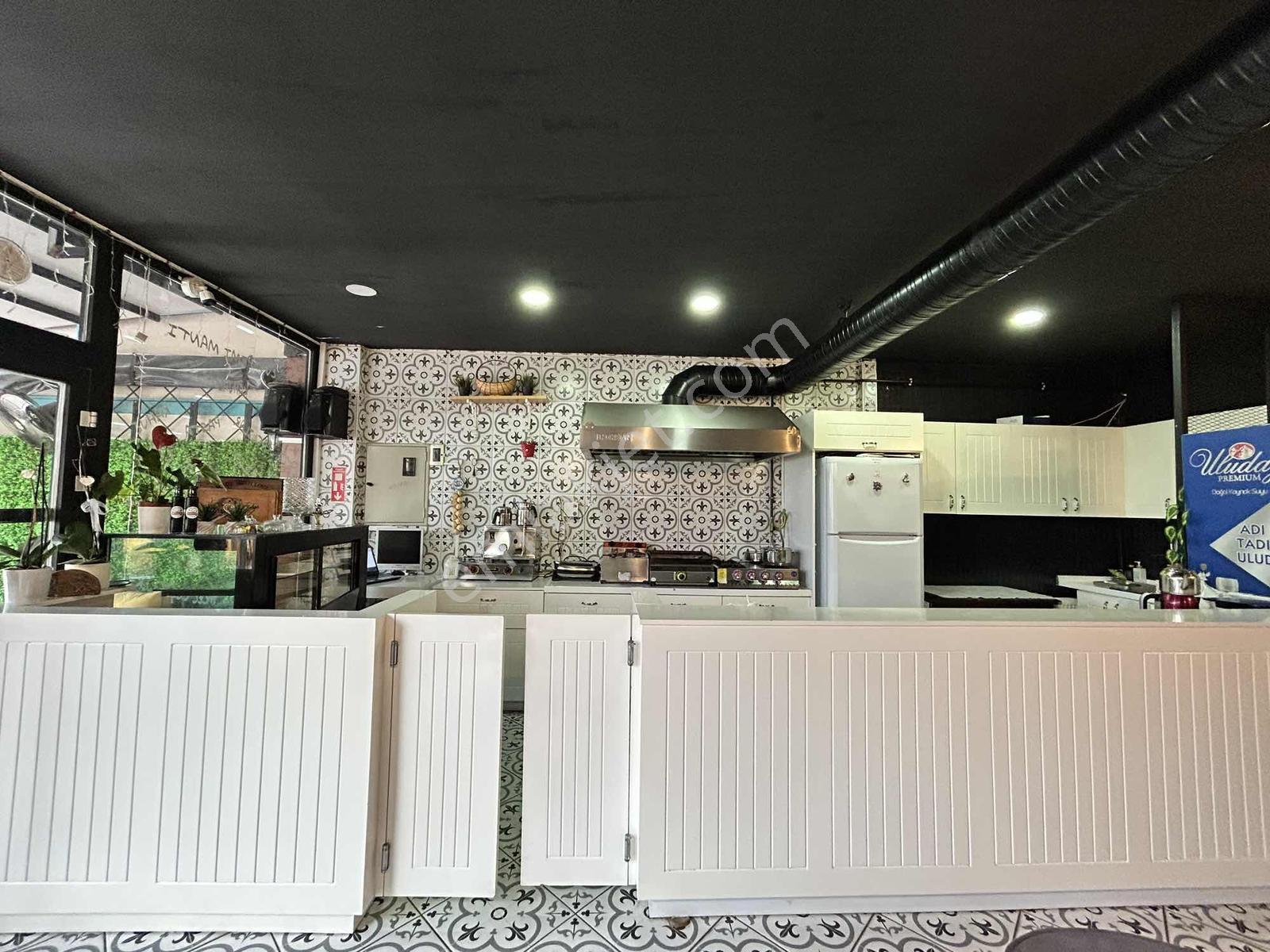 Ertuğrul Da İşlek Cadde Üzerinde Devren Kiralık Kafe Restoran - Görsel 15