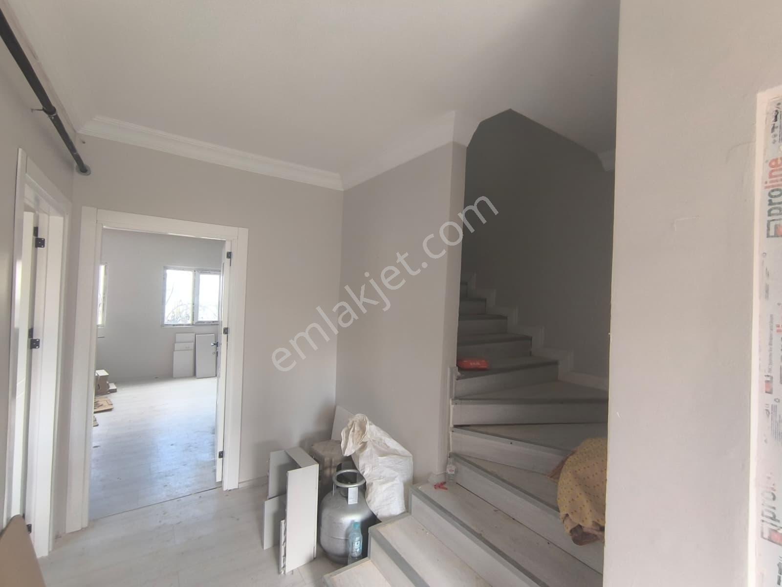 Adıyaman Bahçecik'te Satılık 200m2 Arsa Üzeri 3+1 Ferah Villa - Görsel 10