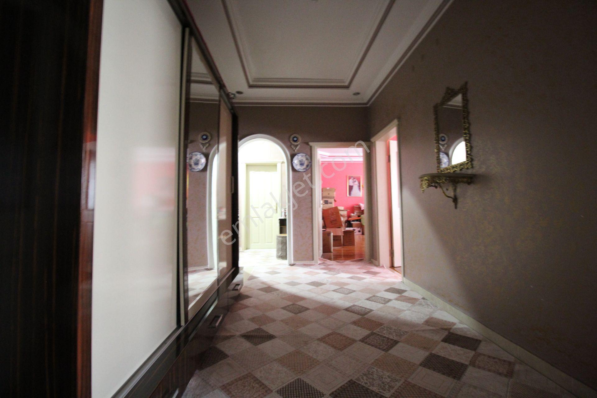 Aksaray Taşpazarda Aliağa Cami Yanı Anayolda Satılık İşyeri-ofis - Görsel 3