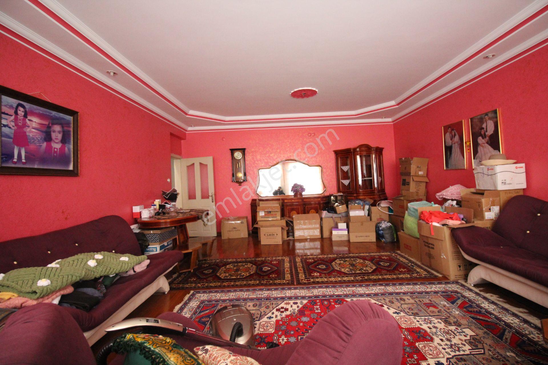 Aksaray Taşpazarda Aliağa Cami Yanı Anayolda Satılık İşyeri-ofis - Görsel 13
