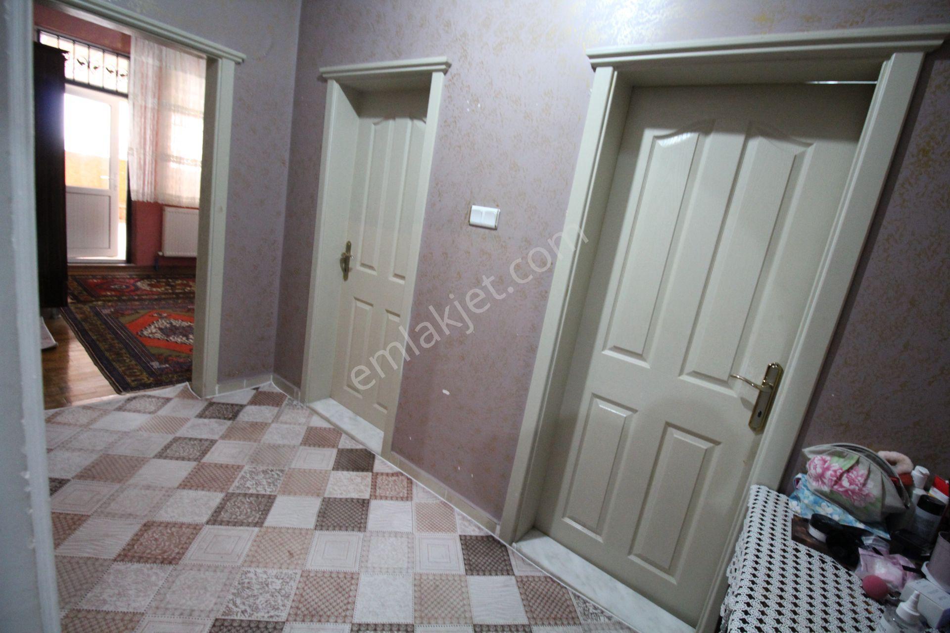 Aksaray Taşpazarda Aliağa Cami Yanı Anayolda Satılık İşyeri-ofis - Görsel 17