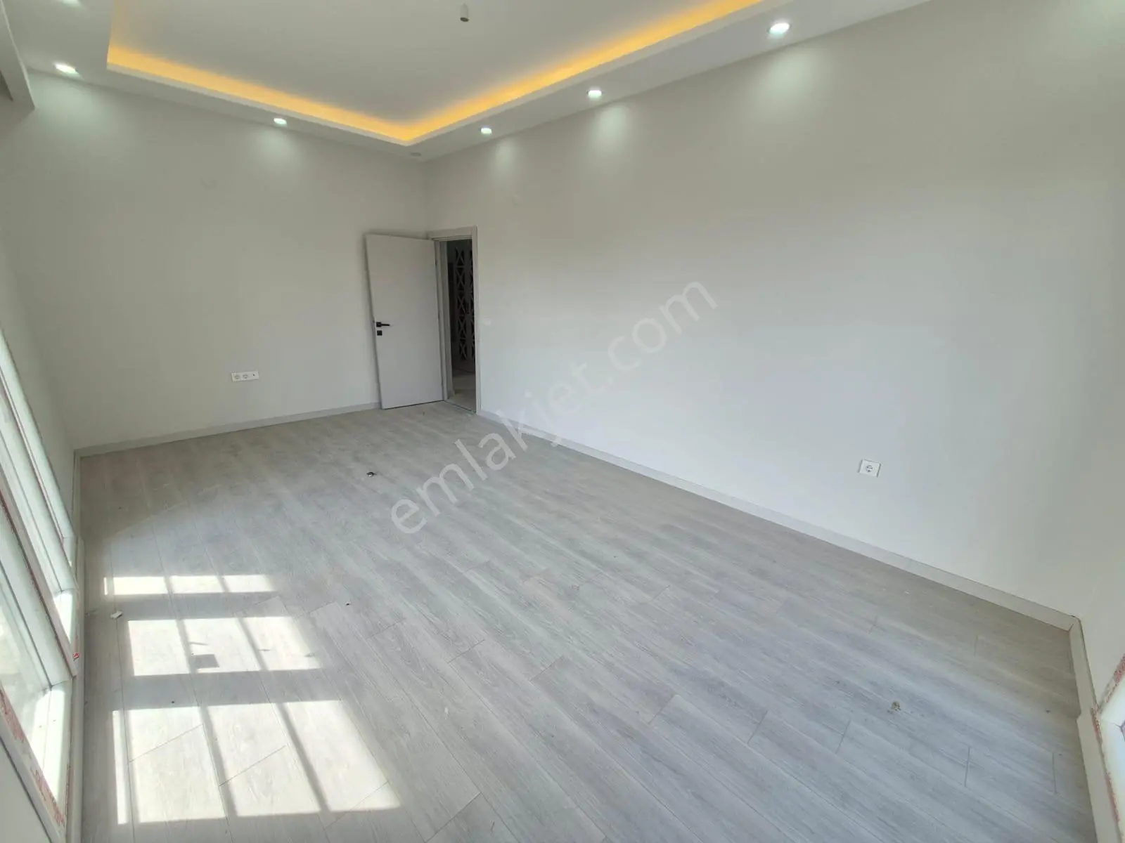 Delux'den Atatürk Mh.'de 3+1 Sıfır Lux Kiralık Bahçekatı Daire - Görsel 4