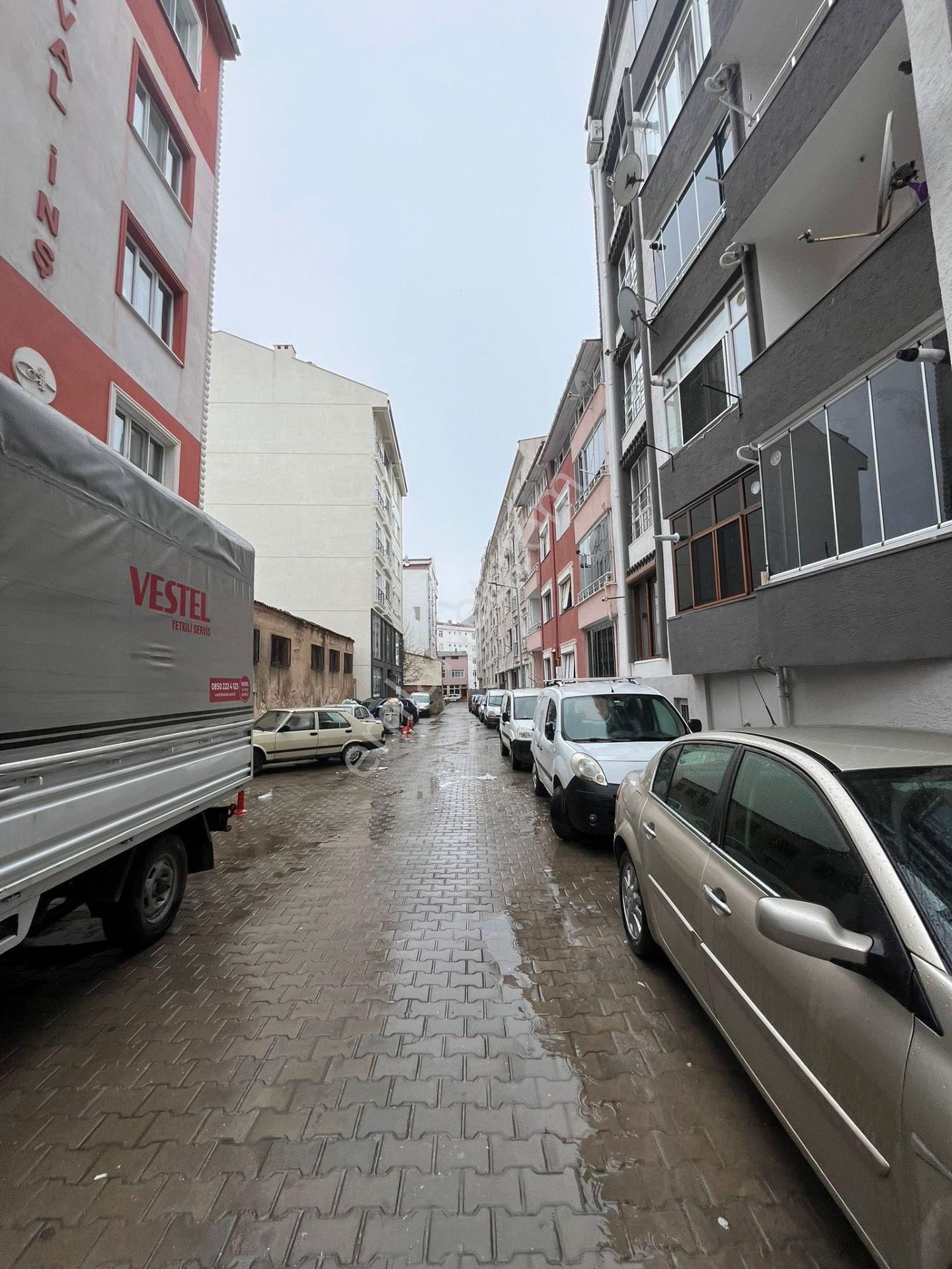 Kırklareli Merkez Karakaş Mah. Merkezi Konumda Eşyalı 1+1 Daire - Görsel 3