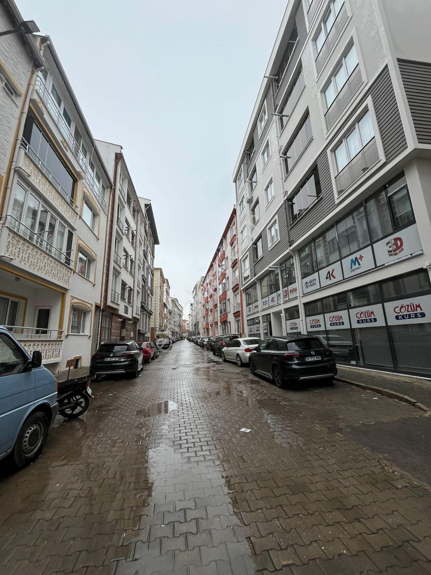 Kırklareli Merkez Karakaş Mah. Merkezi Konumda Eşyalı 1+1 Daire - Görsel 2