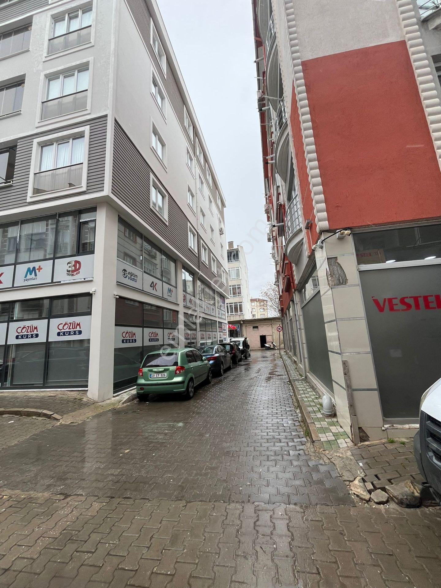 Kırklareli Merkez Karakaş Mah. Merkezi Konumda Eşyalı 1+1 Daire - Görsel 4