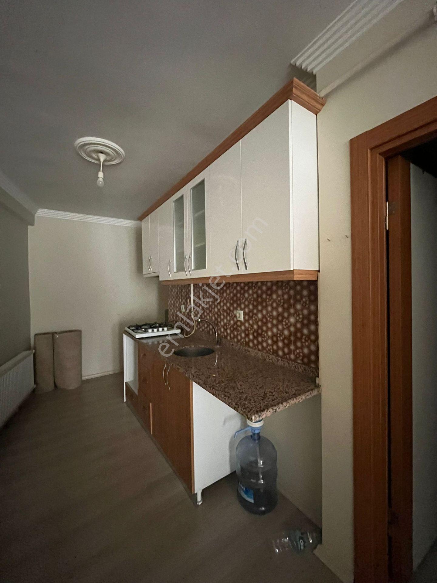 Kırklareli Merkez Karakaş Mah. Merkezi Konumda Eşyalı 1+1 Daire - Görsel 25