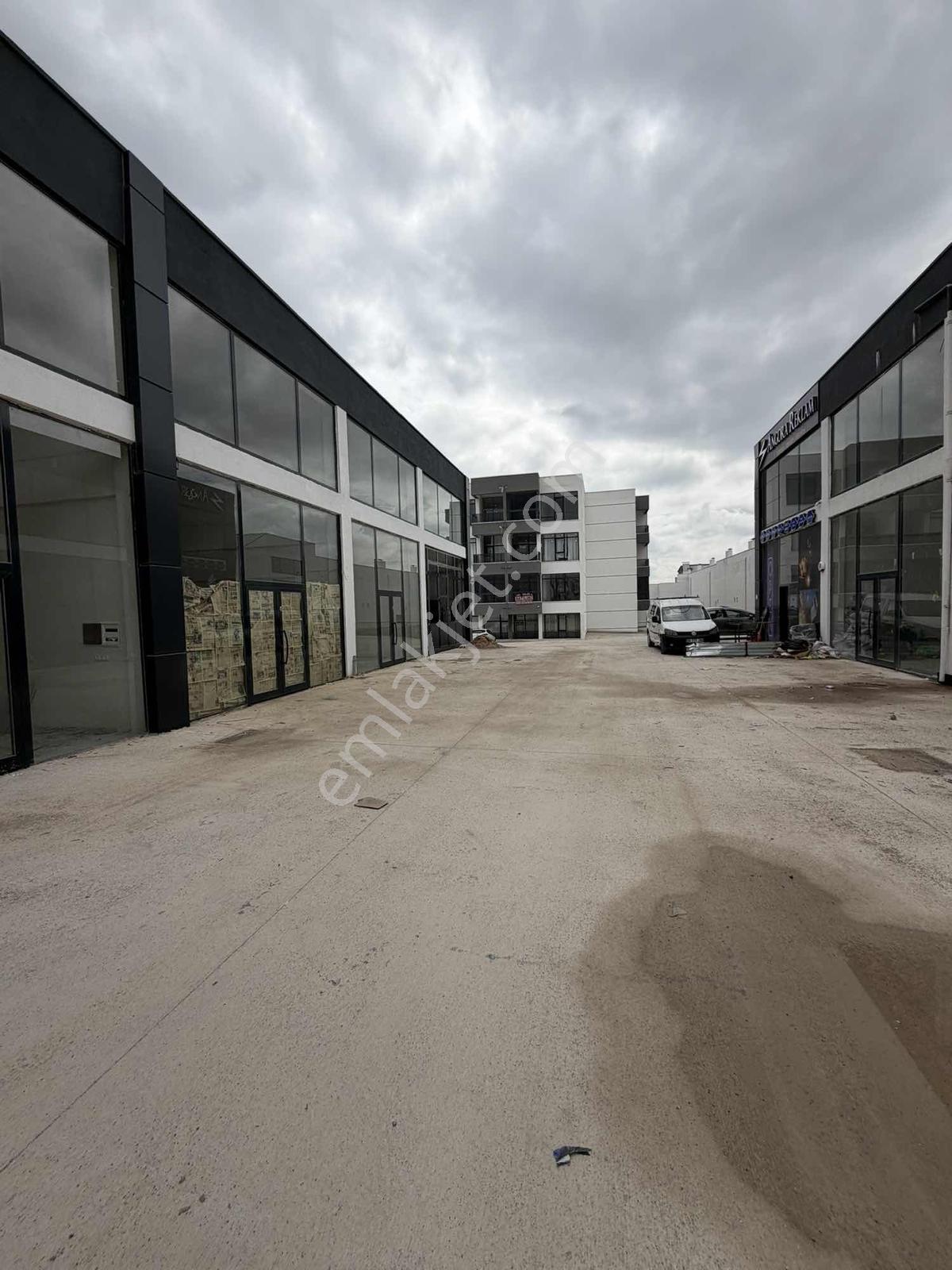 A L C Den Yenikent Sanayide Her İşe Uygun 60 M2 Kiralık Dükkan - Görsel 2