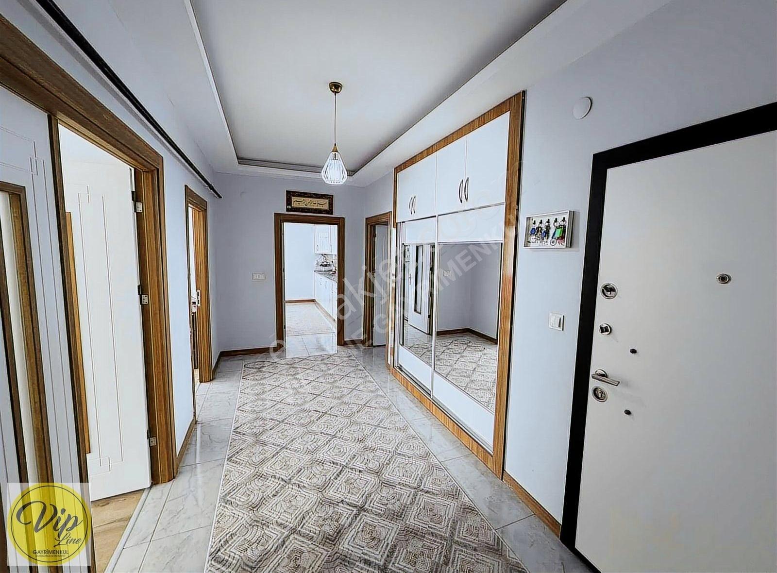 Vip Lineden Yakınca Chery Bayi Arkasında Satılık 4+1 Daier