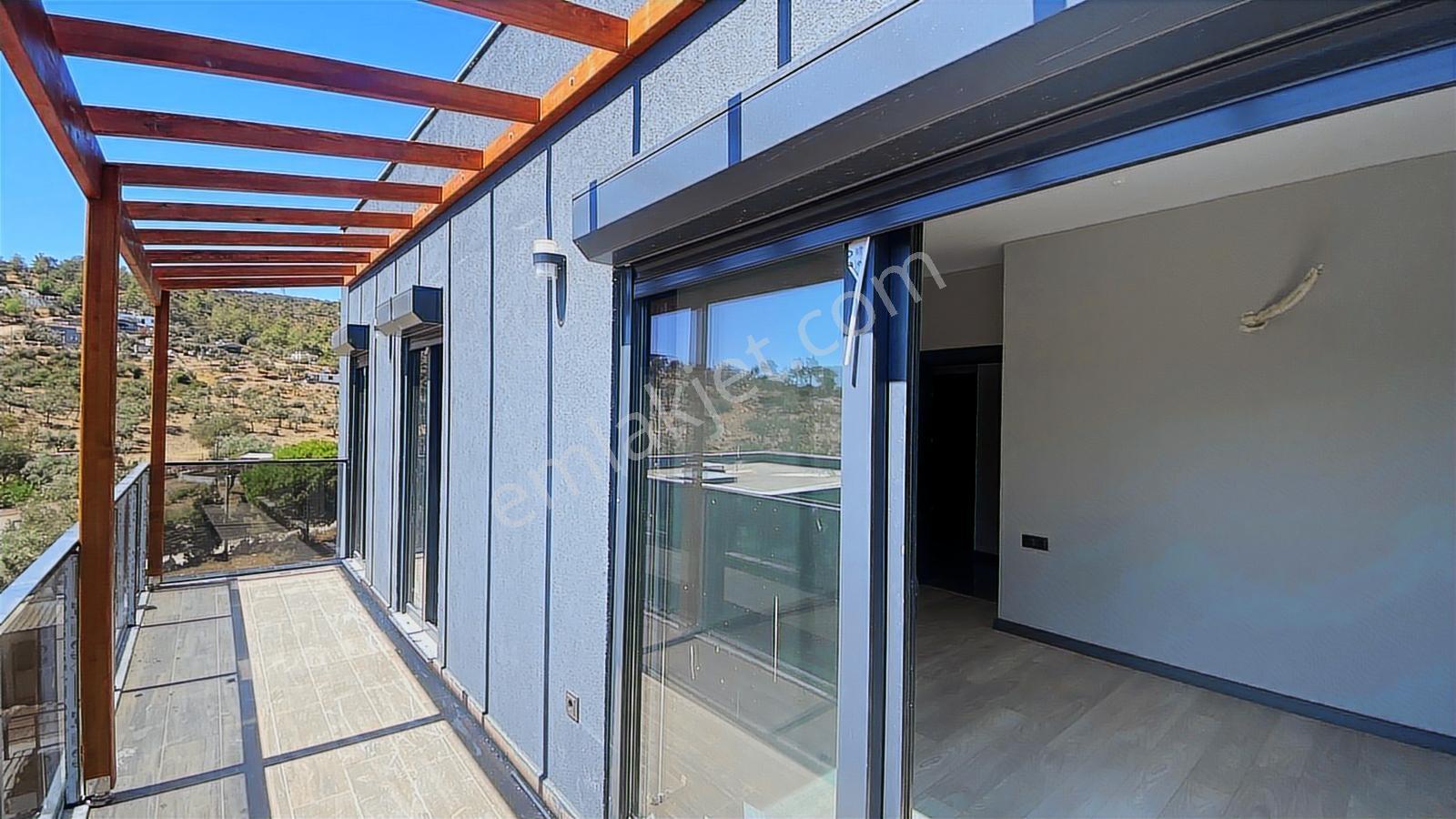 Milas Kıyıkışlacık'ta Satılık Denize 150 Metre 3+1 4+1 Villa - Görsel 18