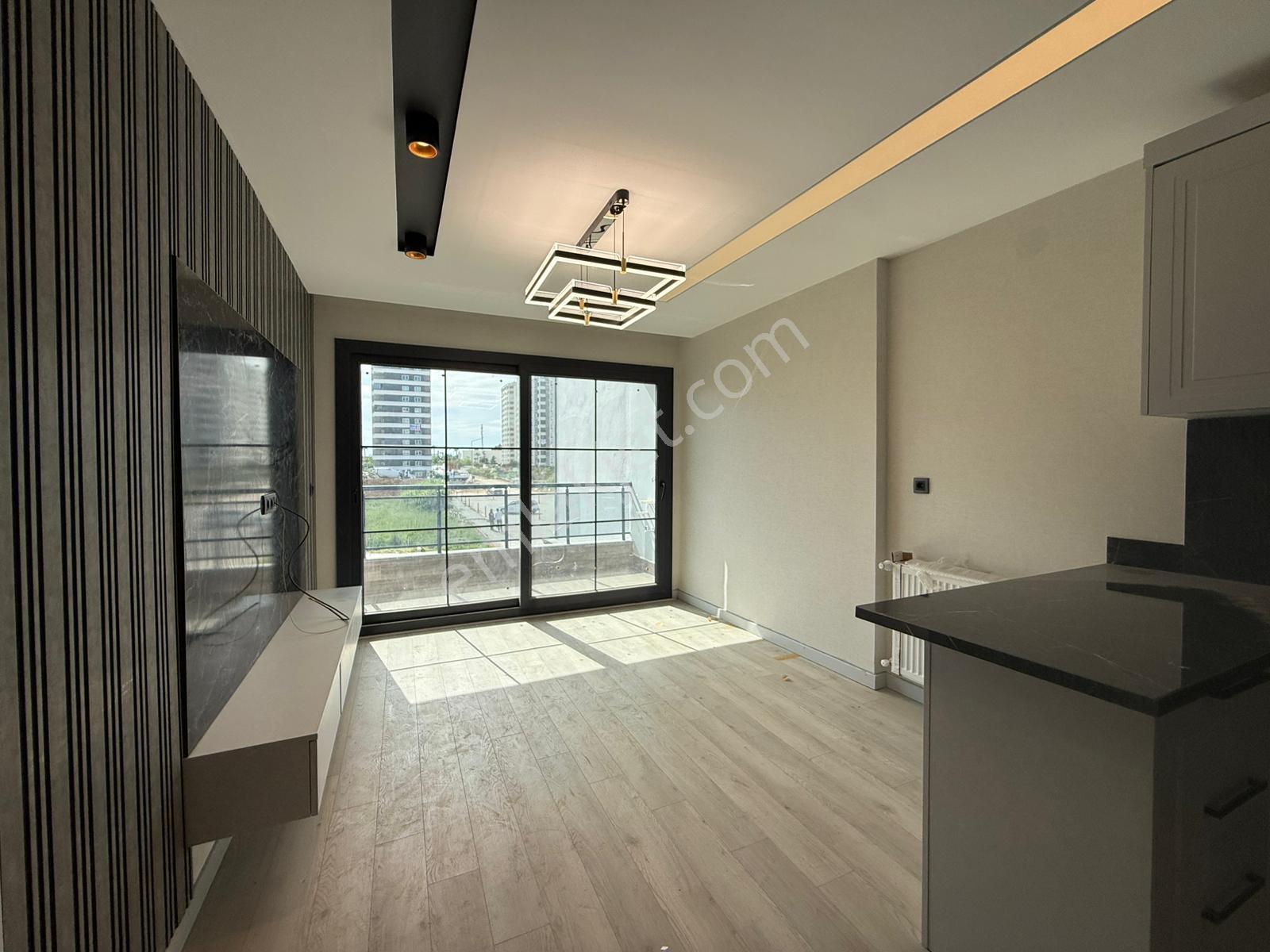 Gürselpaşa'da/2 Katlı Apt/sıfır/1+1/kombili/ankastreli/asansörlü - Görsel 13