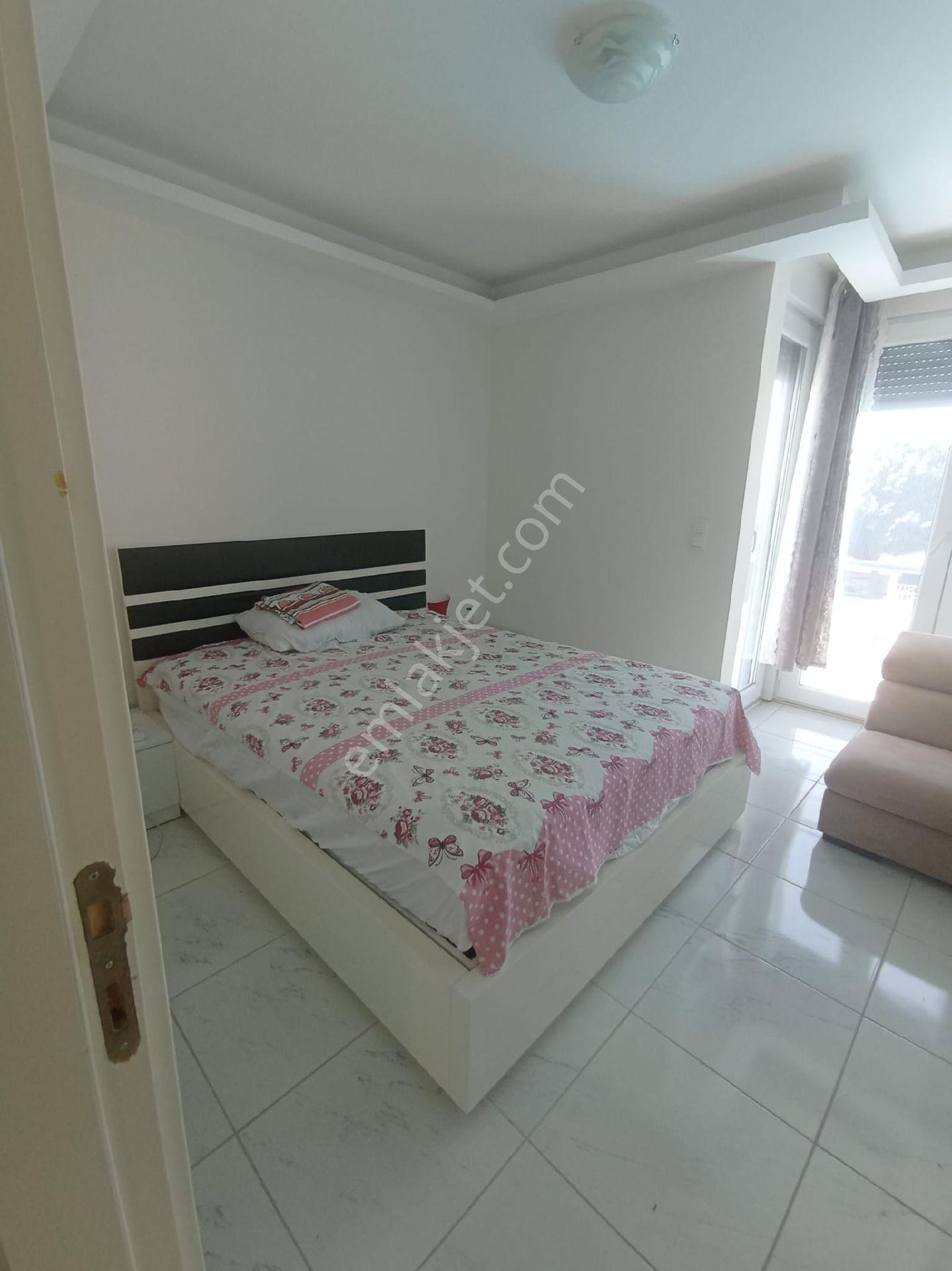 Antalya Lara Kemerağzında Lüx Site İçi Fırsat Villa - Görsel 31