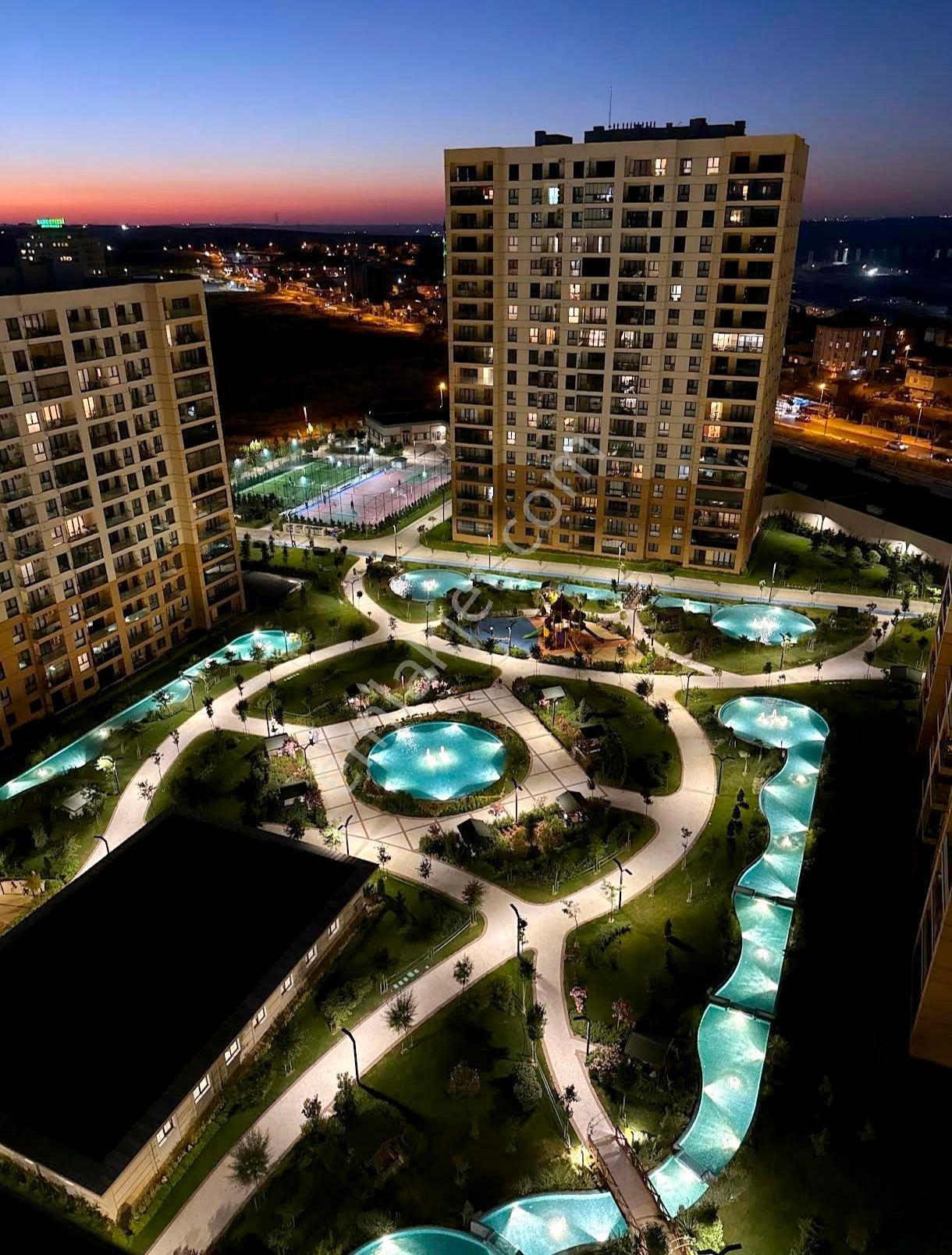 Bizimevler 10'da Göl Manzaralı | Full Eşyalı | İç Mimar Tasarımlı