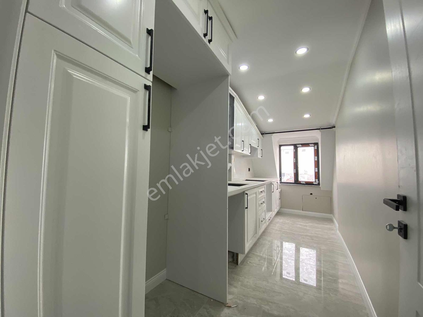 Mehmtbeyoğlndan Ultra Lüx Mükemel Knum 2+1 100m2 Çatı Katı Daire - Görsel 7