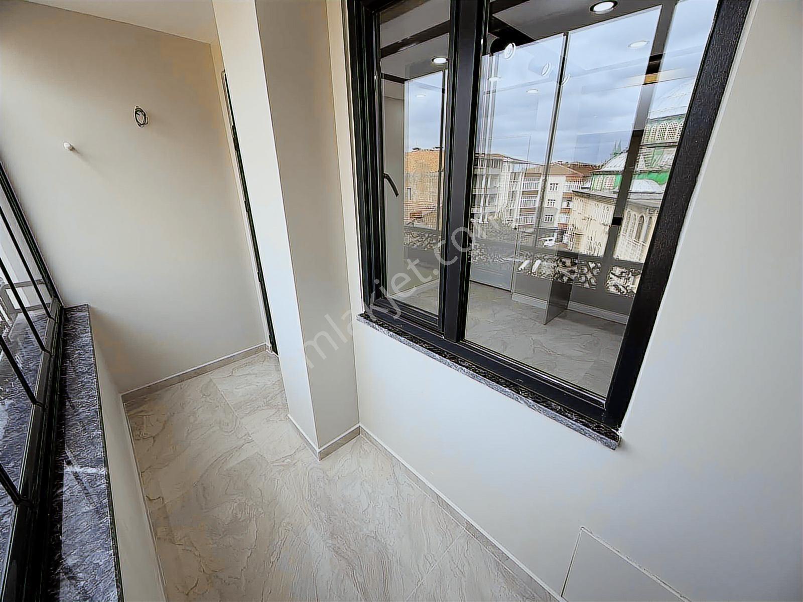 Mehmetbeyoğlndan Ultra Lüx Sper Konum Emsalsiz 3+1 110m2 Ara Kat - Görsel 28