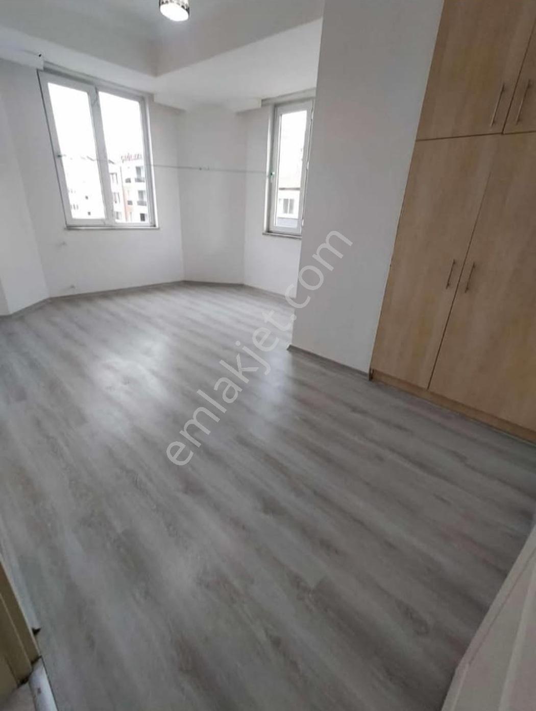 Cadde Üstü Araç Takasına Açık Arakat Satılık - Görsel 13
