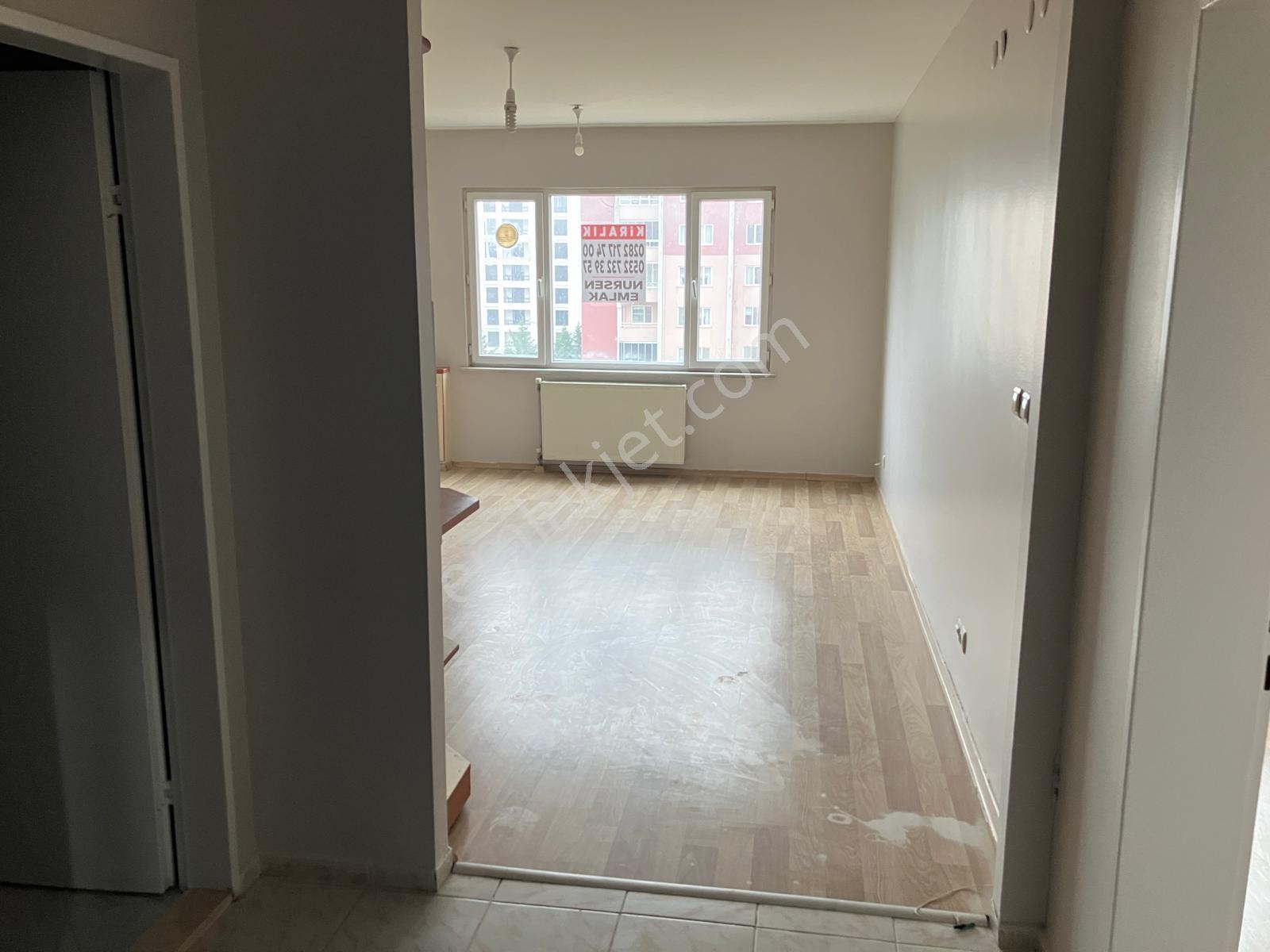 Çobanyıldızı Sitesinde Geniş Metrekareli Ferah 1+1 Kiralık Dair - Görsel 7