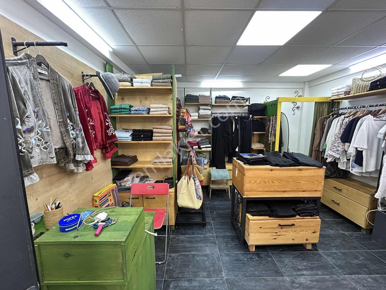 Sığacık Çarşı İçinde Devren Kiralık Butik - Görsel 6