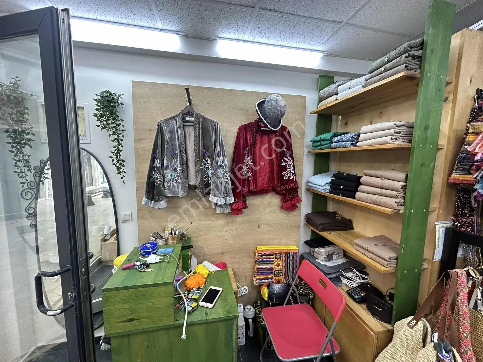 Sığacık Çarşı İçinde Devren Kiralık Butik - Görsel 12