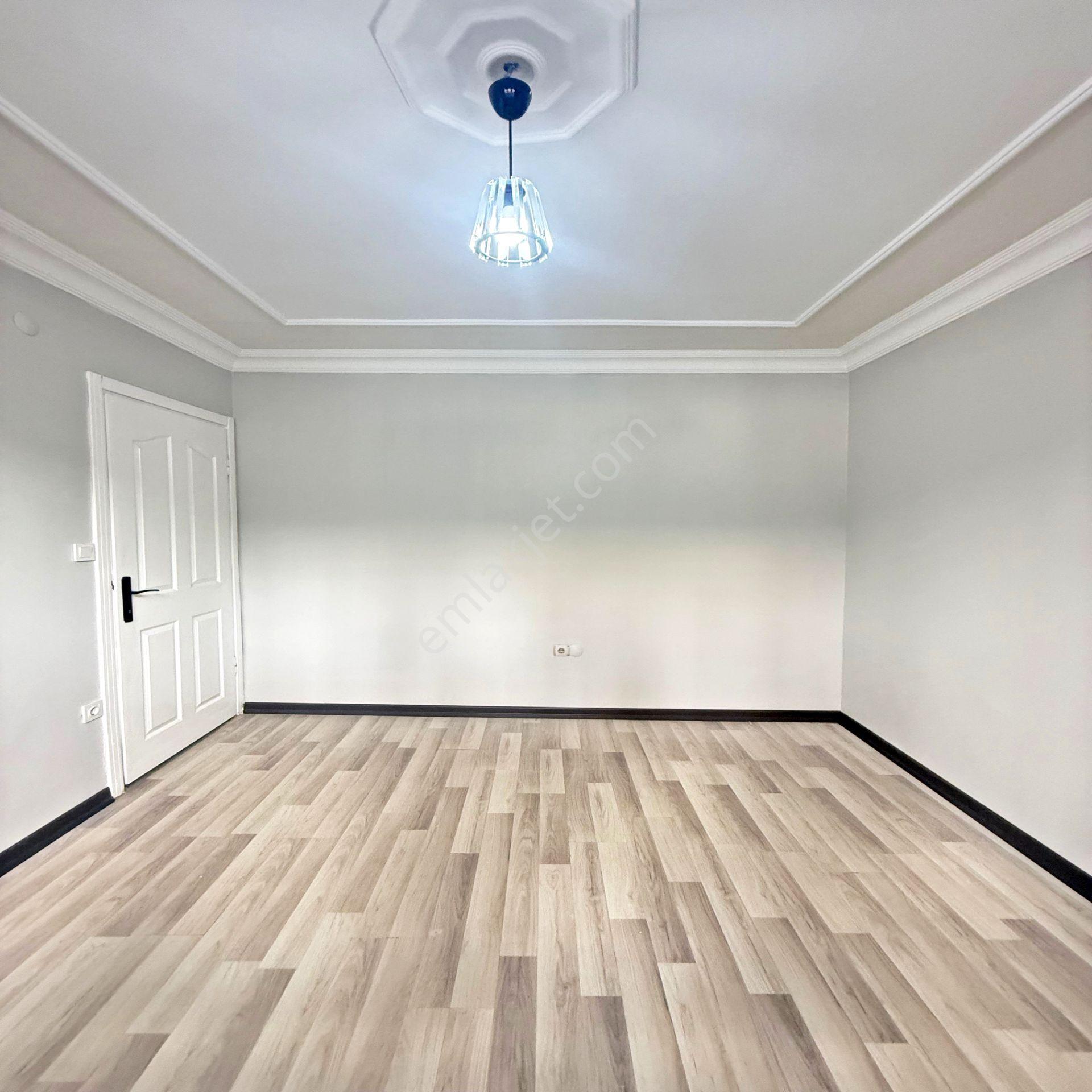 Cadde Üzeri 3+1 Satılık Daire - Görsel 3