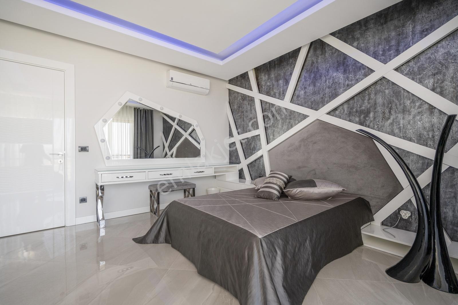 Balat Turkuaz Plus'ta Dubleks 5+1 Odalı 440 M2 Brüt 317 M2 Net - Görsel 16