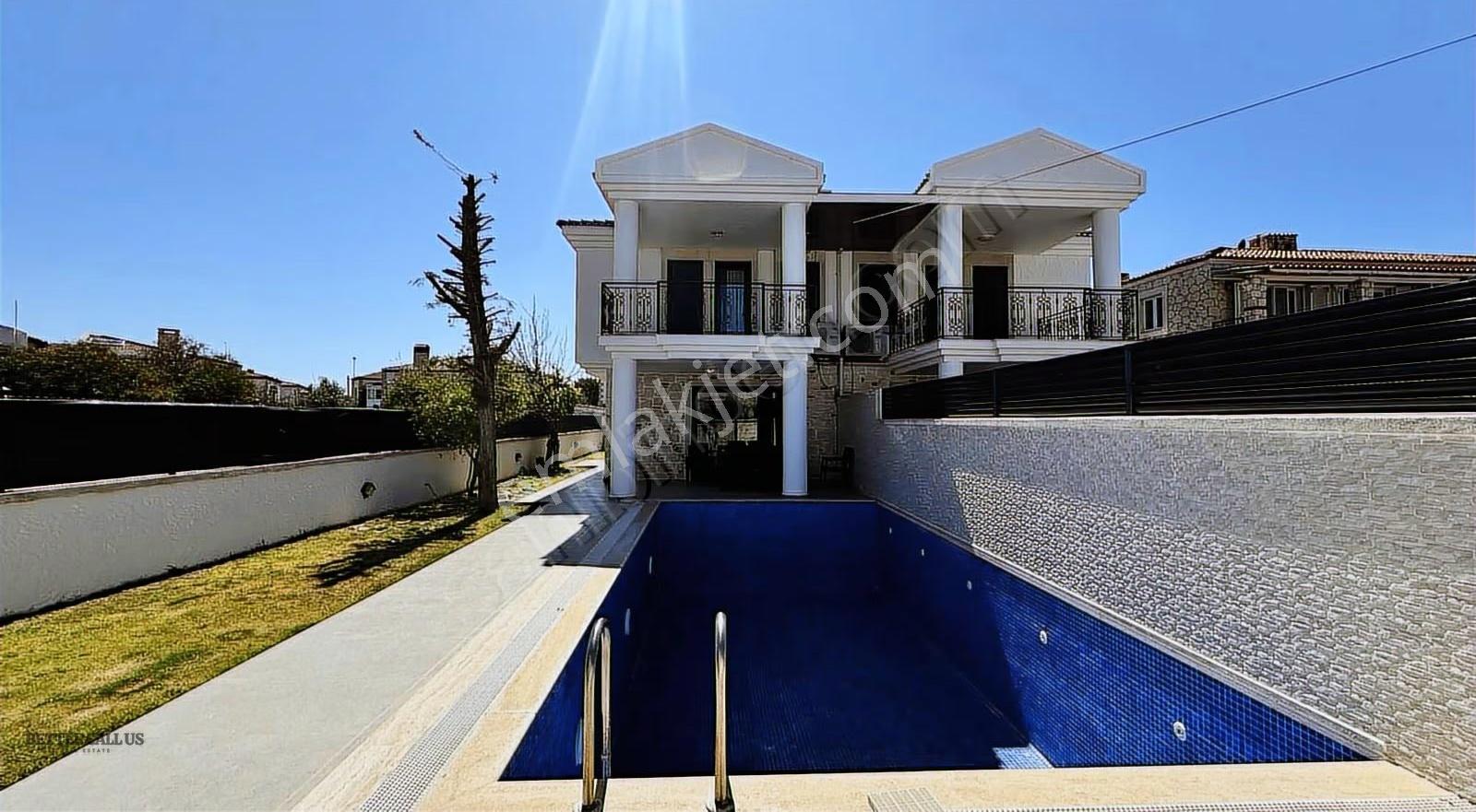 Better Call Us'dan Alaçatı'da Kiralık 3+1 Havuzlu Villa - Görsel 26