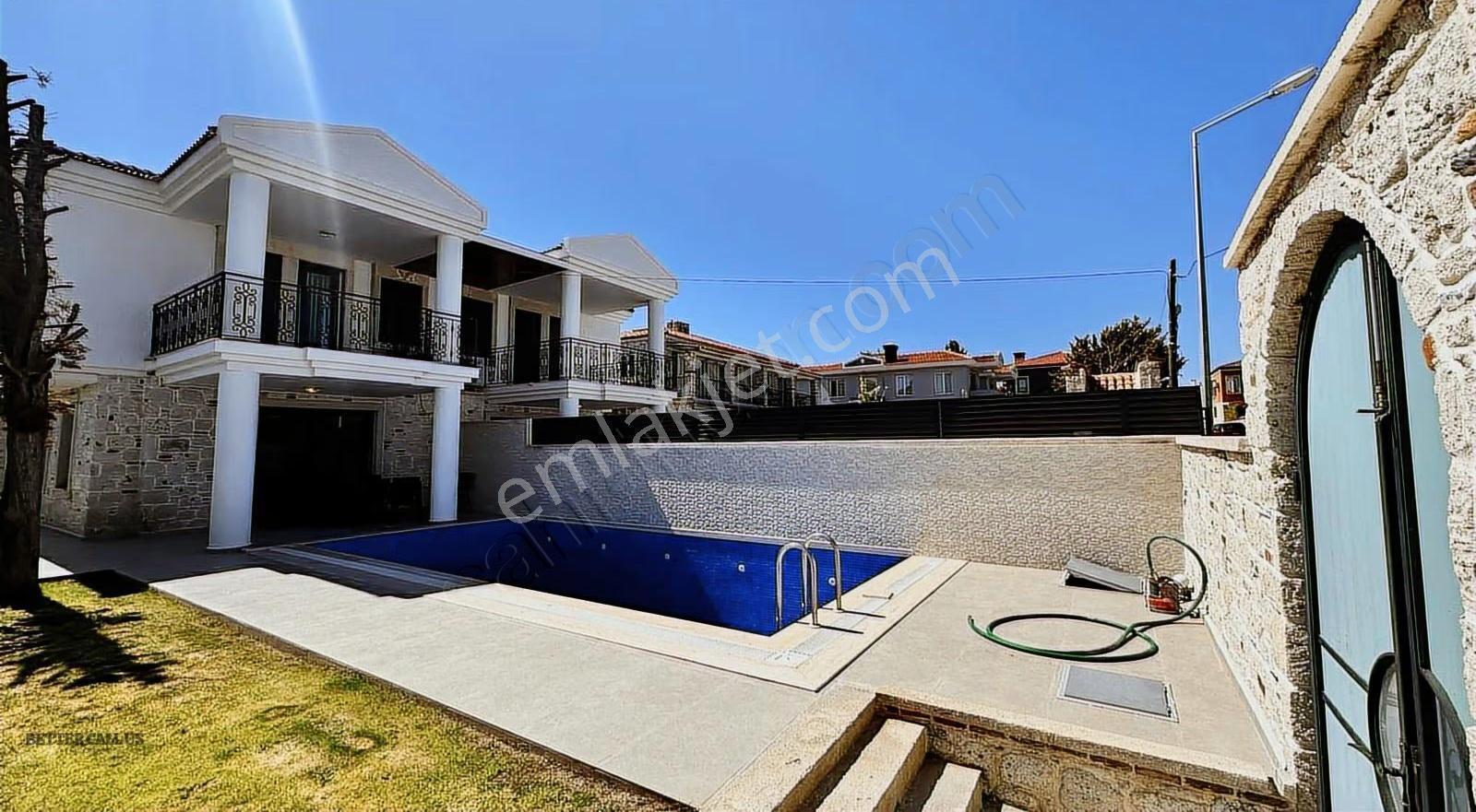 Better Call Us'dan Alaçatı'da Kiralık 3+1 Havuzlu Villa - Görsel 9