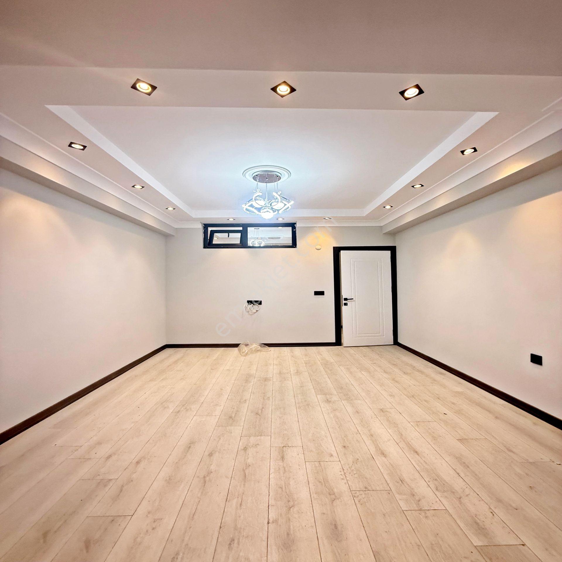 Bahçeşehir Lokasyonlu Yatırıma Uygun Daire - Görsel 11