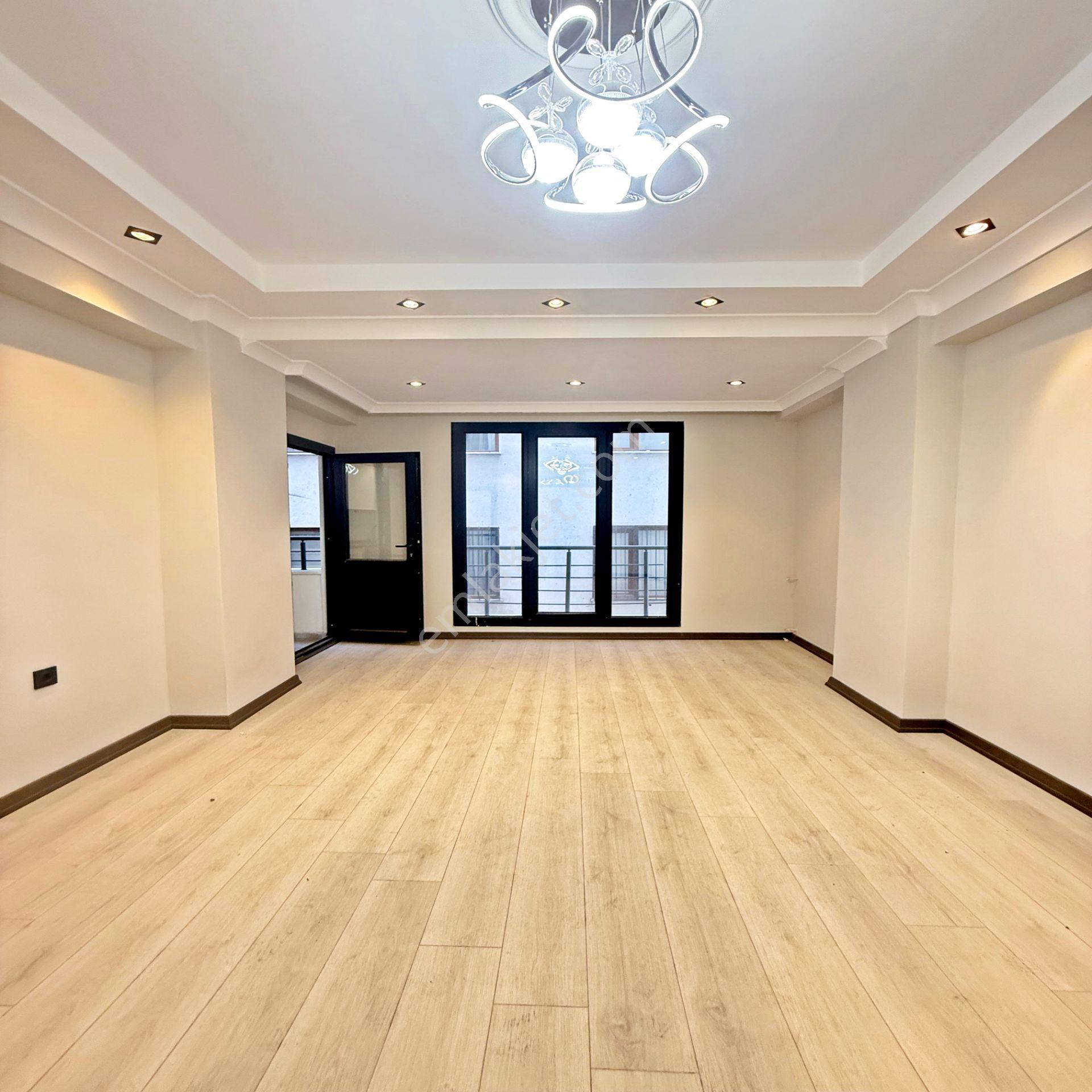 Bahçeşehir Lokasyonlu Yatırıma Uygun Daire - Görsel 2
