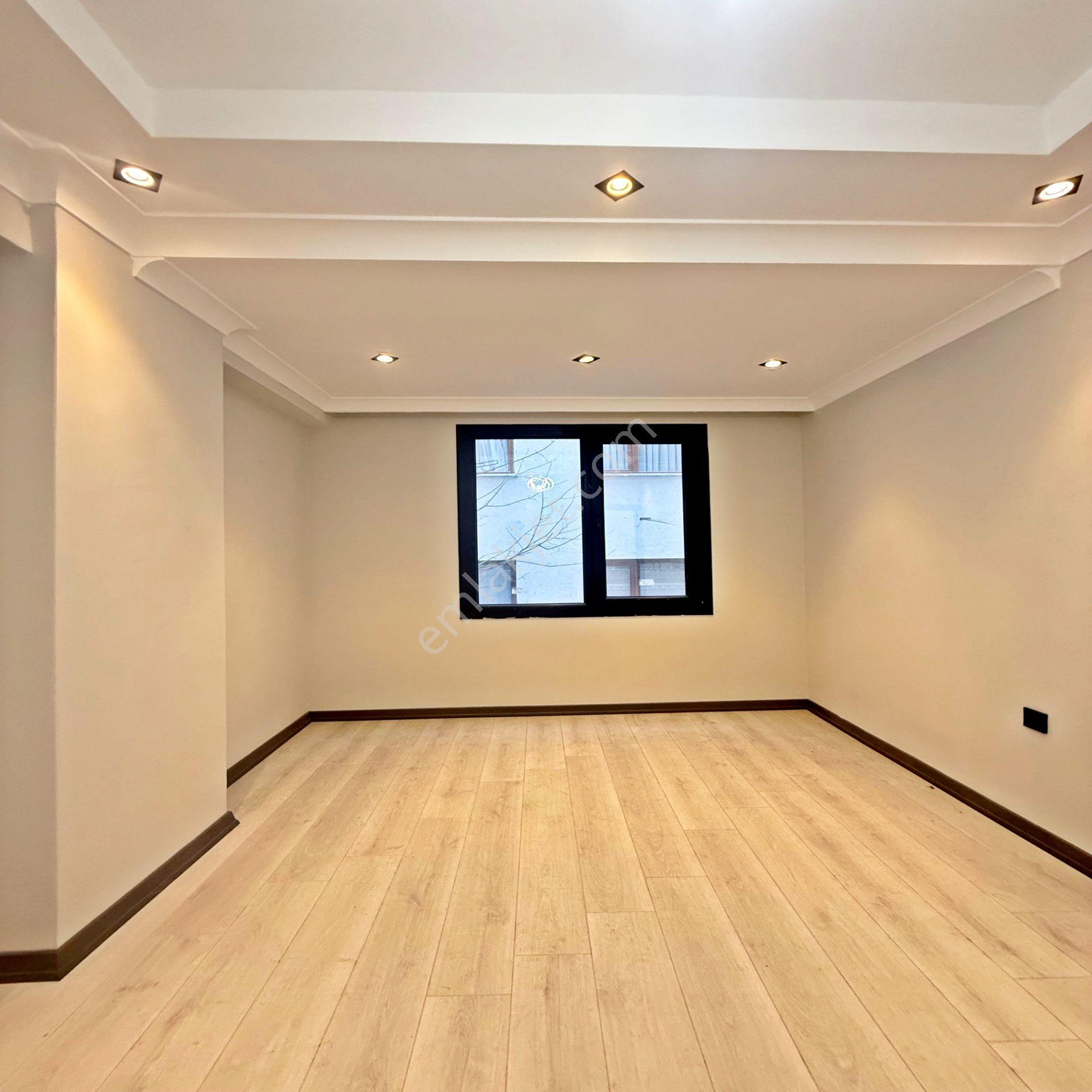 Bahçeşehir Lokasyonlu Yatırıma Uygun Daire - Görsel 8