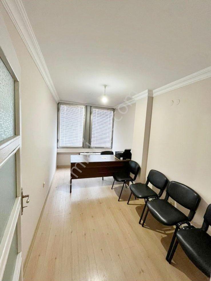 Galerıa Emlak'tan Kızılay Mah. / İzmir 1.cadde'de Kiralık 50 M² Katta Ofis!! - Görsel 6