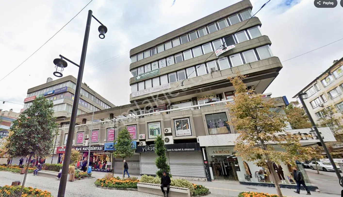 Galerıa Emlak'tan Kızılay Mah. / İzmir 1.cadde'de Kiralık 50 M² Katta Ofis!!