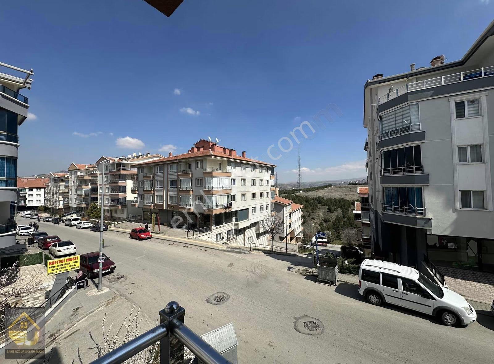 Akşamsettin Mahallesinde Ful Yapılı 3+1 Ara Kat Asansörlü Daire - Görsel 3