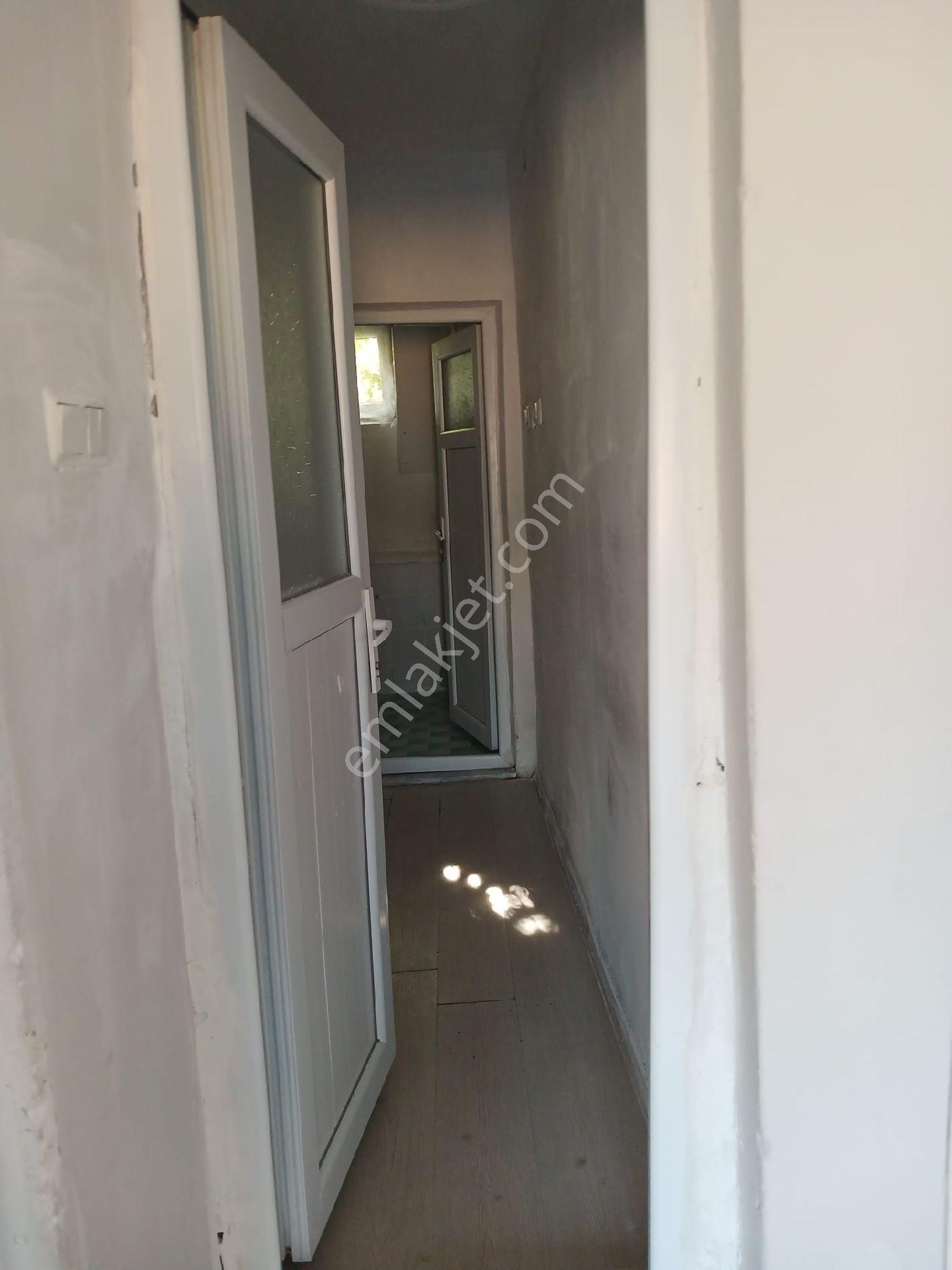 Tokat/turhalda Sahibinden Ferah Kullanışlı 3 Katlı Müstakil Ev - Görsel 7