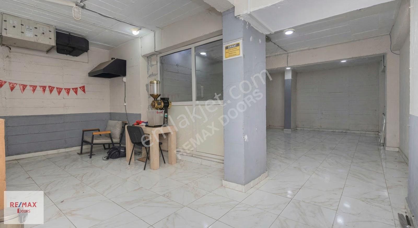 Meydan Kavağında Tam Donanımlı, Depolu, Otoparklı Satılık Ofis - Görsel 6