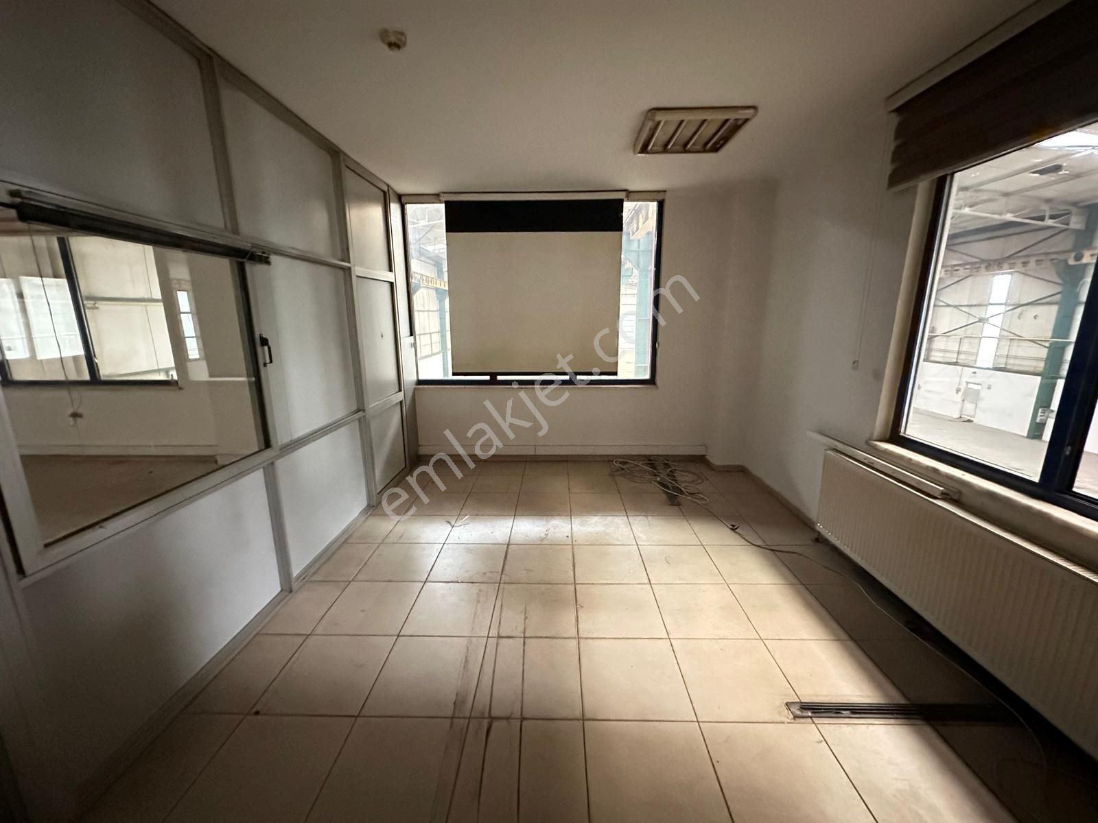 Şekerpınarda 4.800m2 Tek Kat Kiralık Fabrika / Üretim Tesisi - Görsel 10