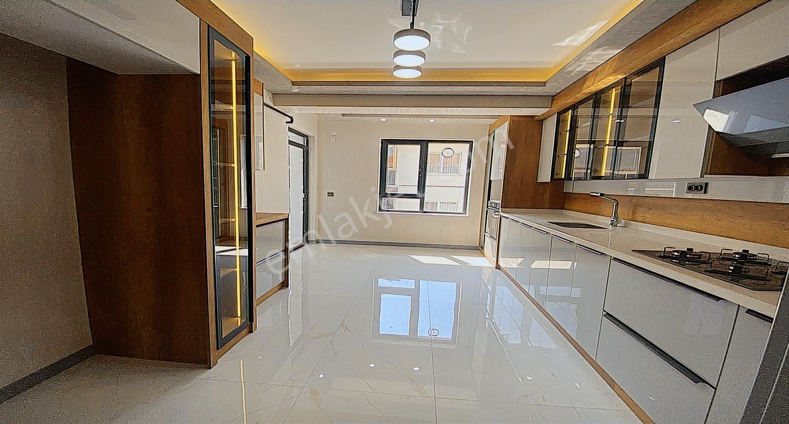Yenikent Emlak'tan Köşe Başı Ultra Lüx 3+1 Satılık Daire - Görsel 39